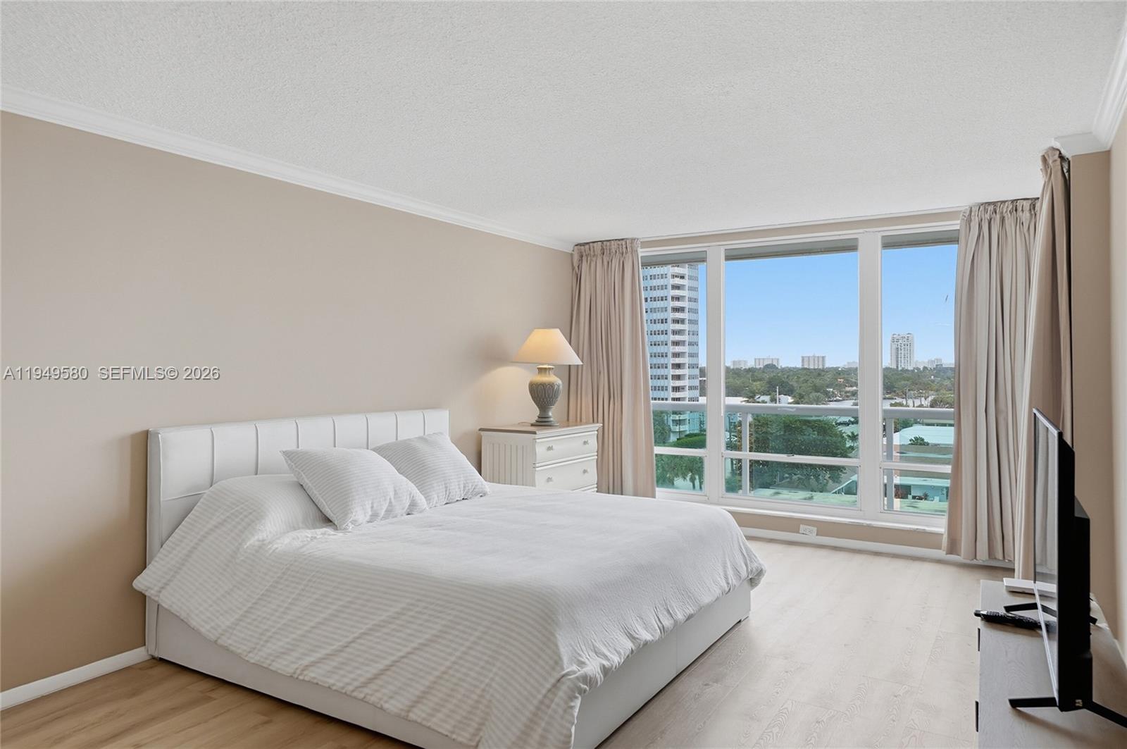 2100 S Ocean Lane 503