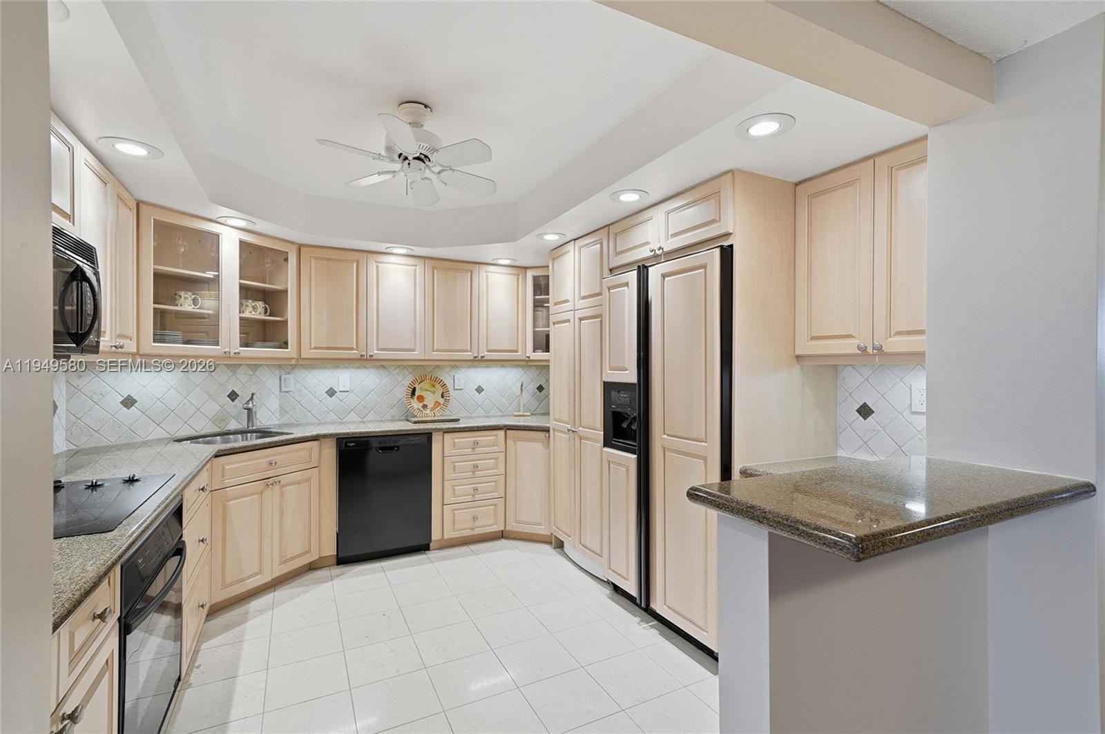 2100 S Ocean Lane 503