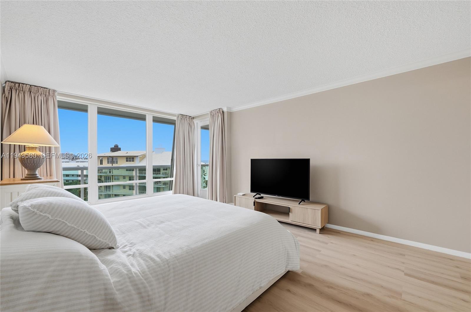 2100 S Ocean Lane 503