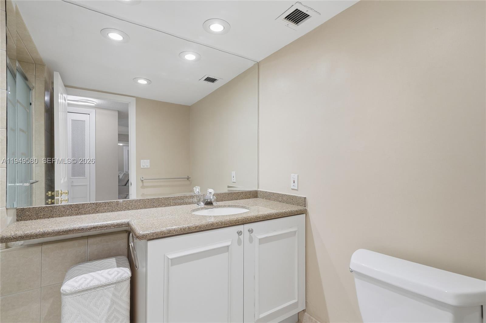 2100 S Ocean Lane 503