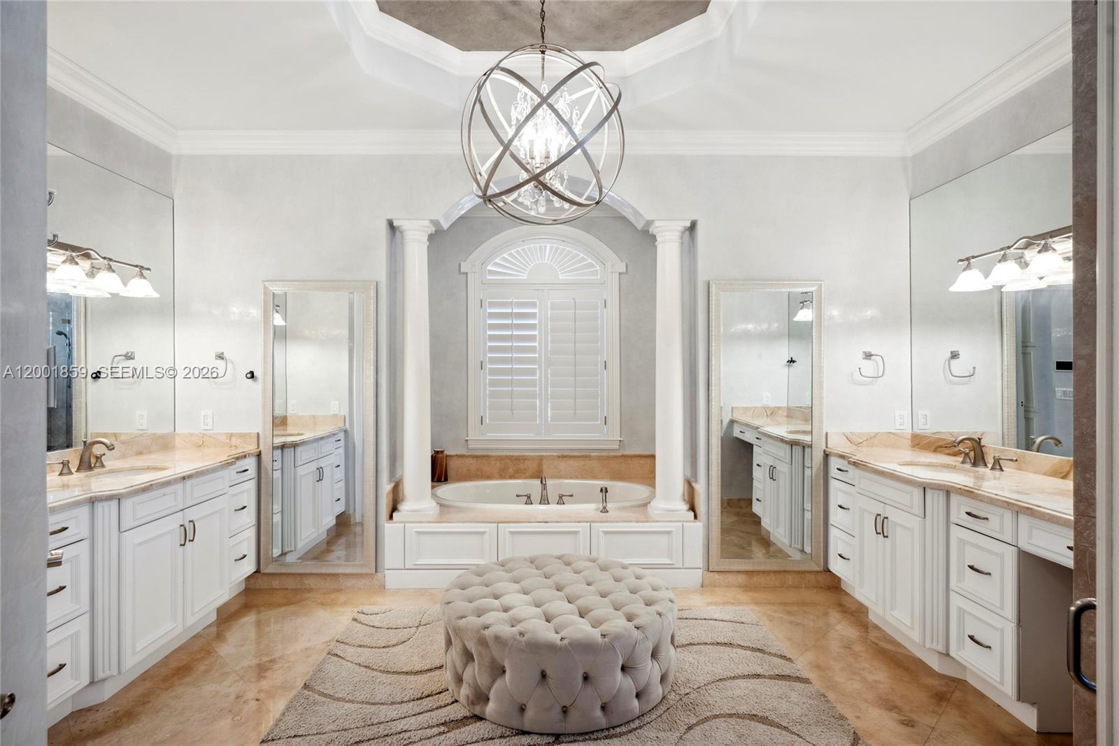 1008 Mandarin Isle