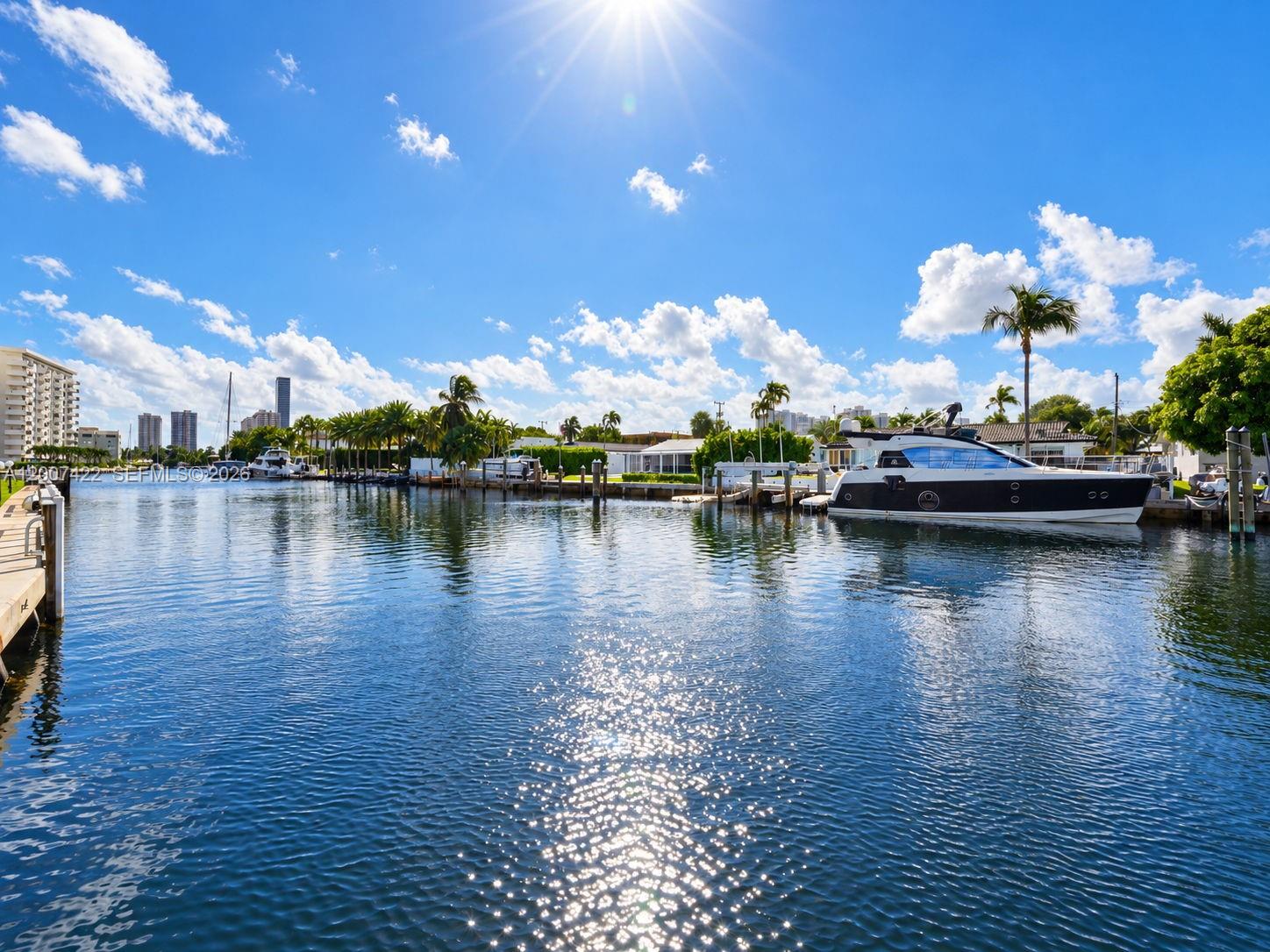 455 Paradise Isle Boulevard 104