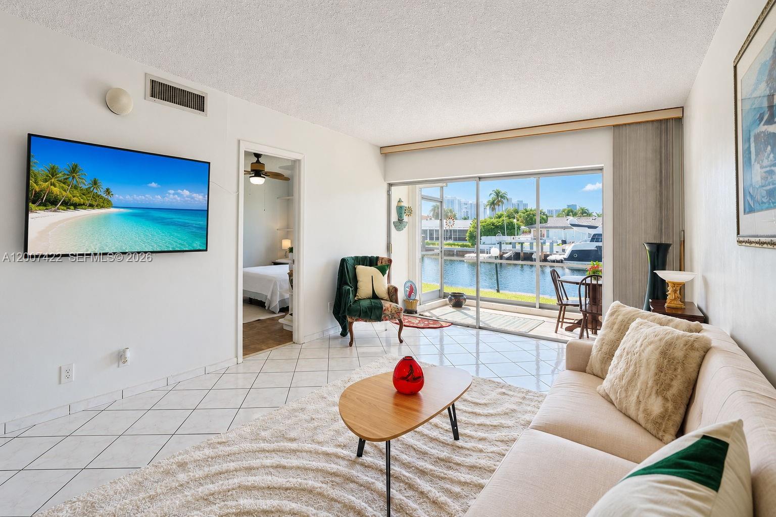 455 Paradise Isle Boulevard 104