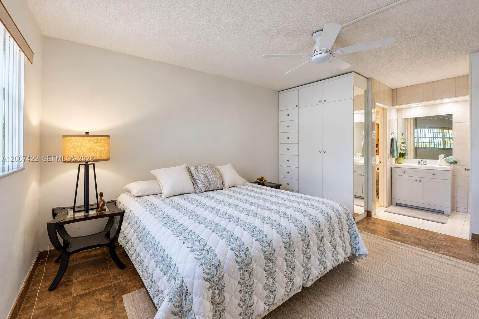 455 Paradise Isle Boulevard 104