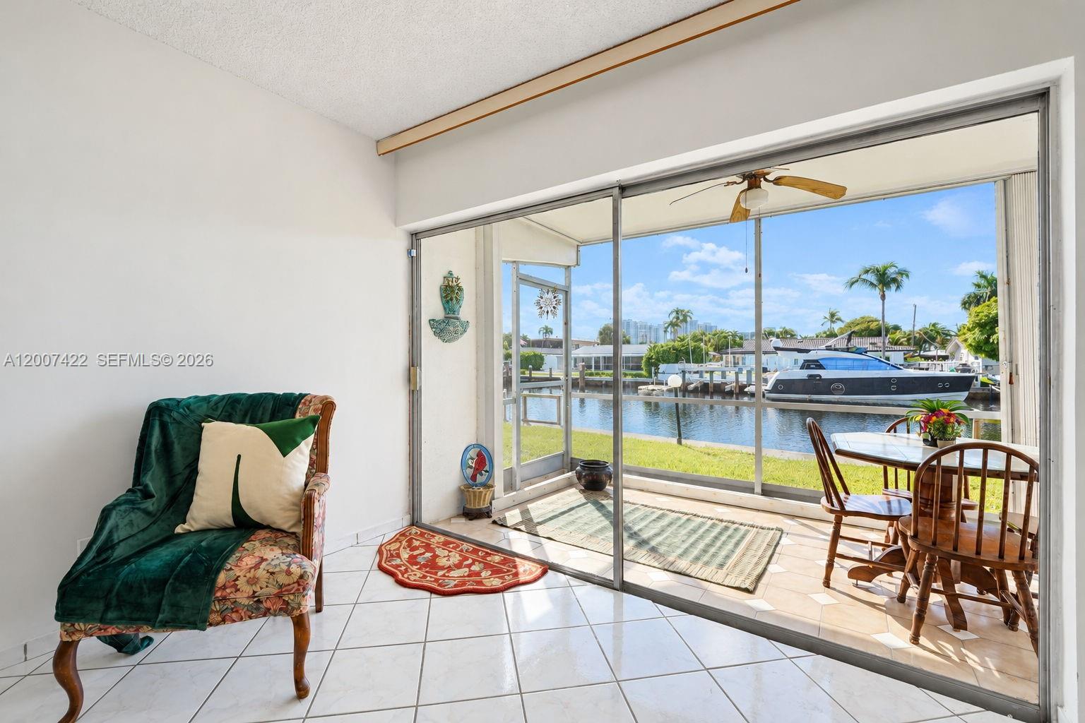 455 Paradise Isle Boulevard 104