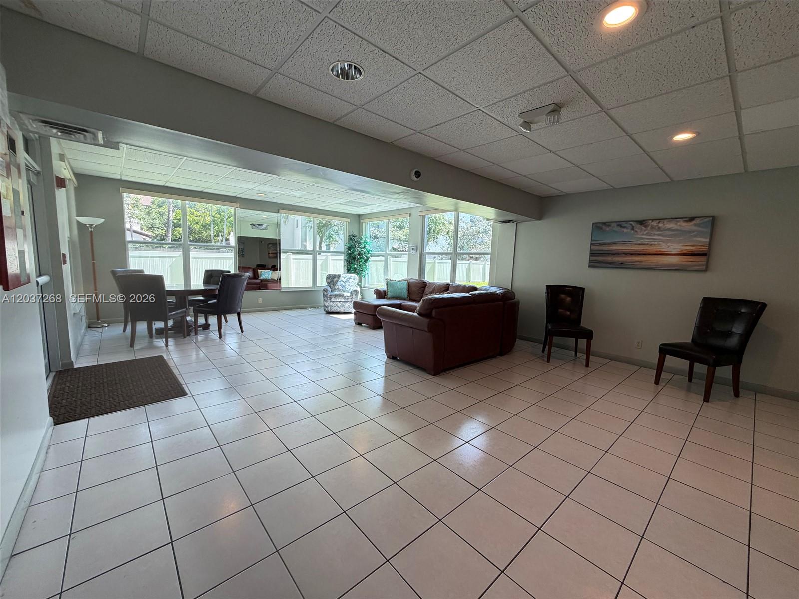 1965 S Ocean Boulevard 208, Lauderdale-By-The-Sea Unit: 208