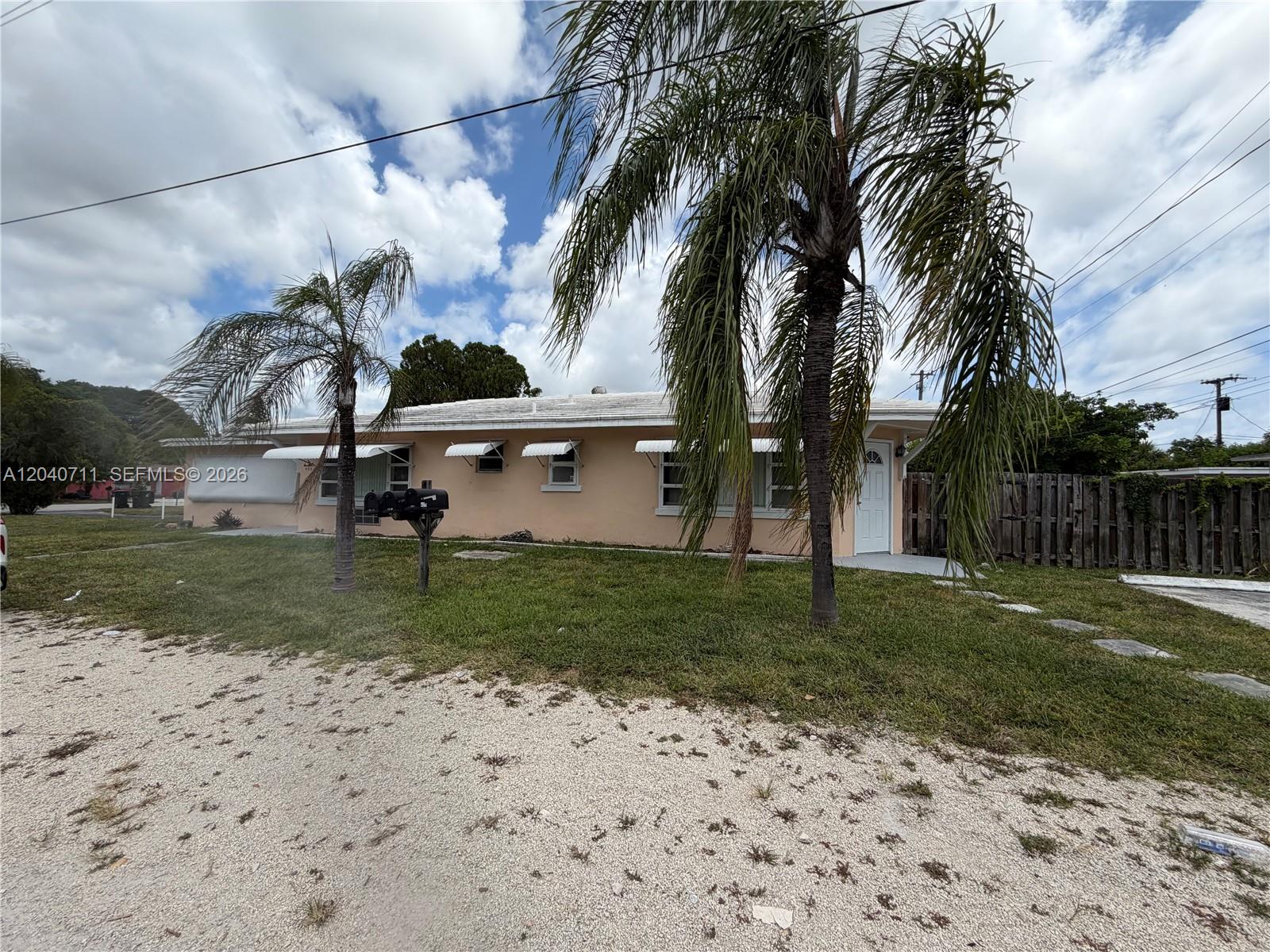 405 SE 23rd Street 2
