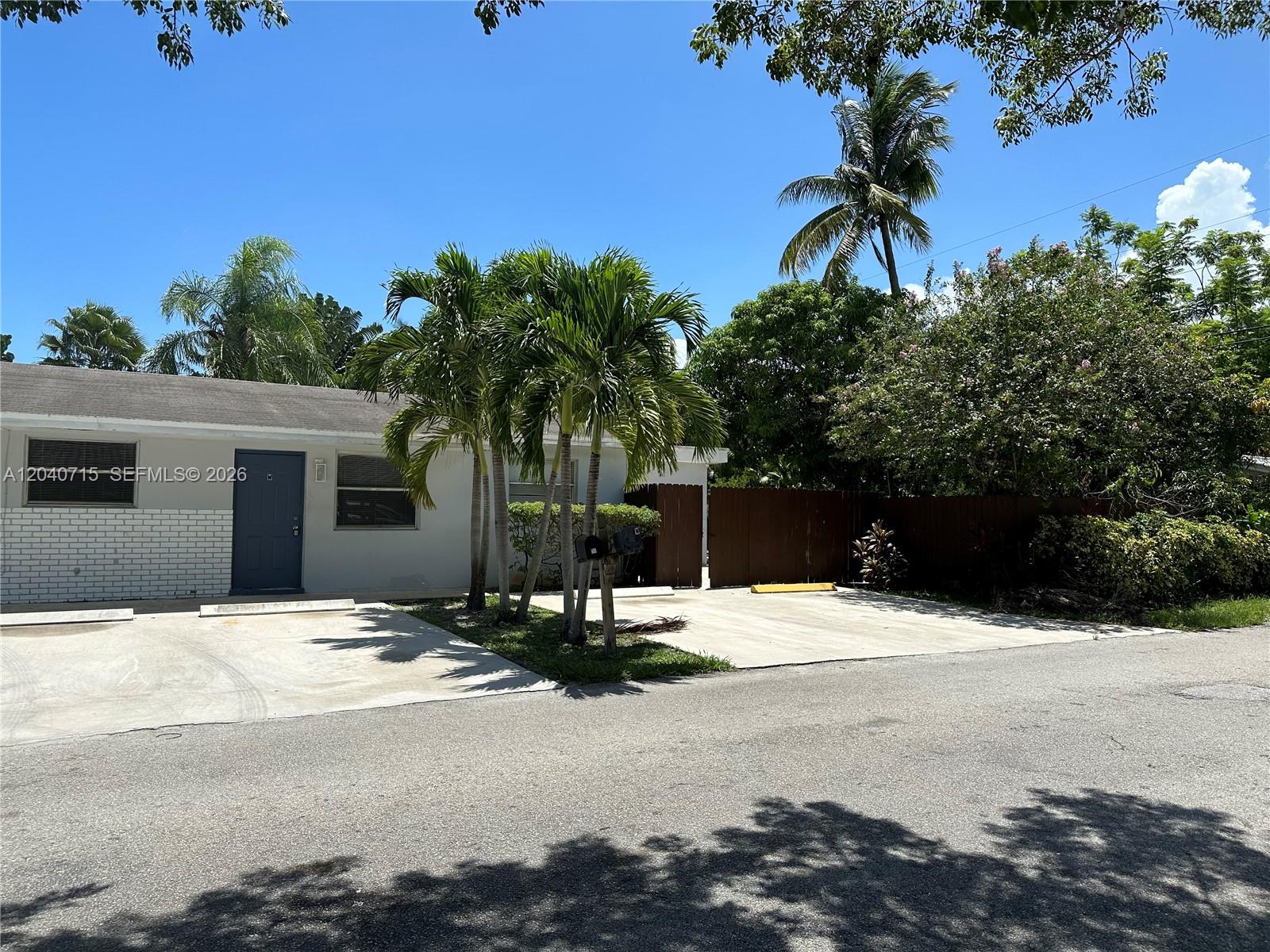 1645 NW 6th Avenue W W