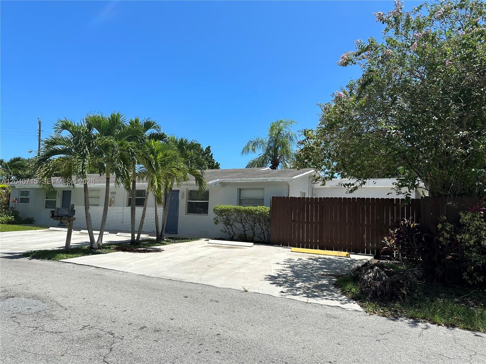 1645 NW 6th Avenue W W