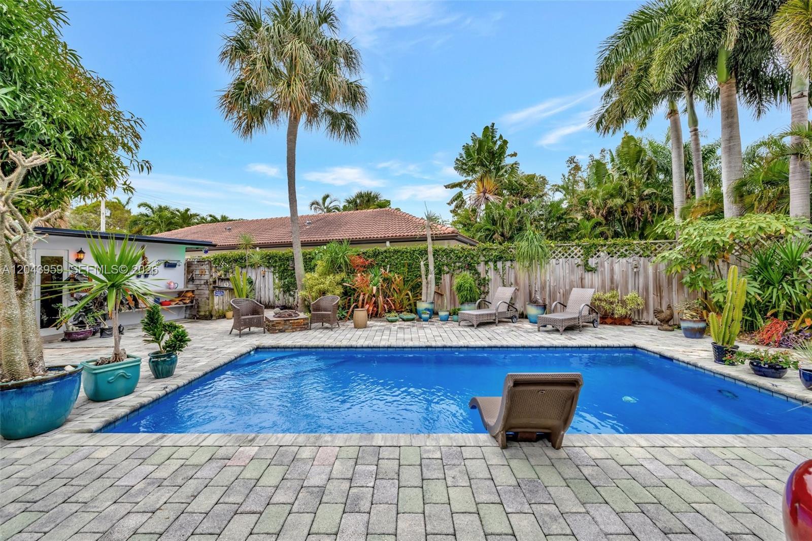 1401 NE 33rd Street