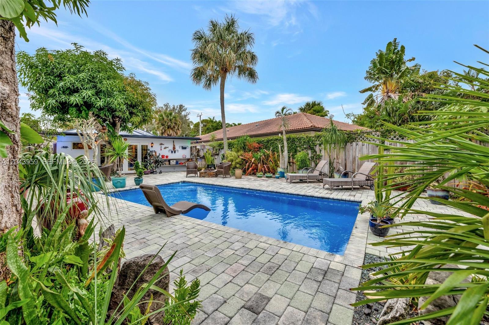 1401 NE 33rd Street