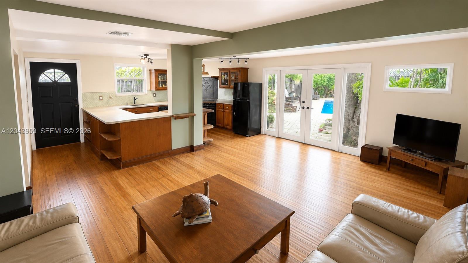1401 NE 33rd Street