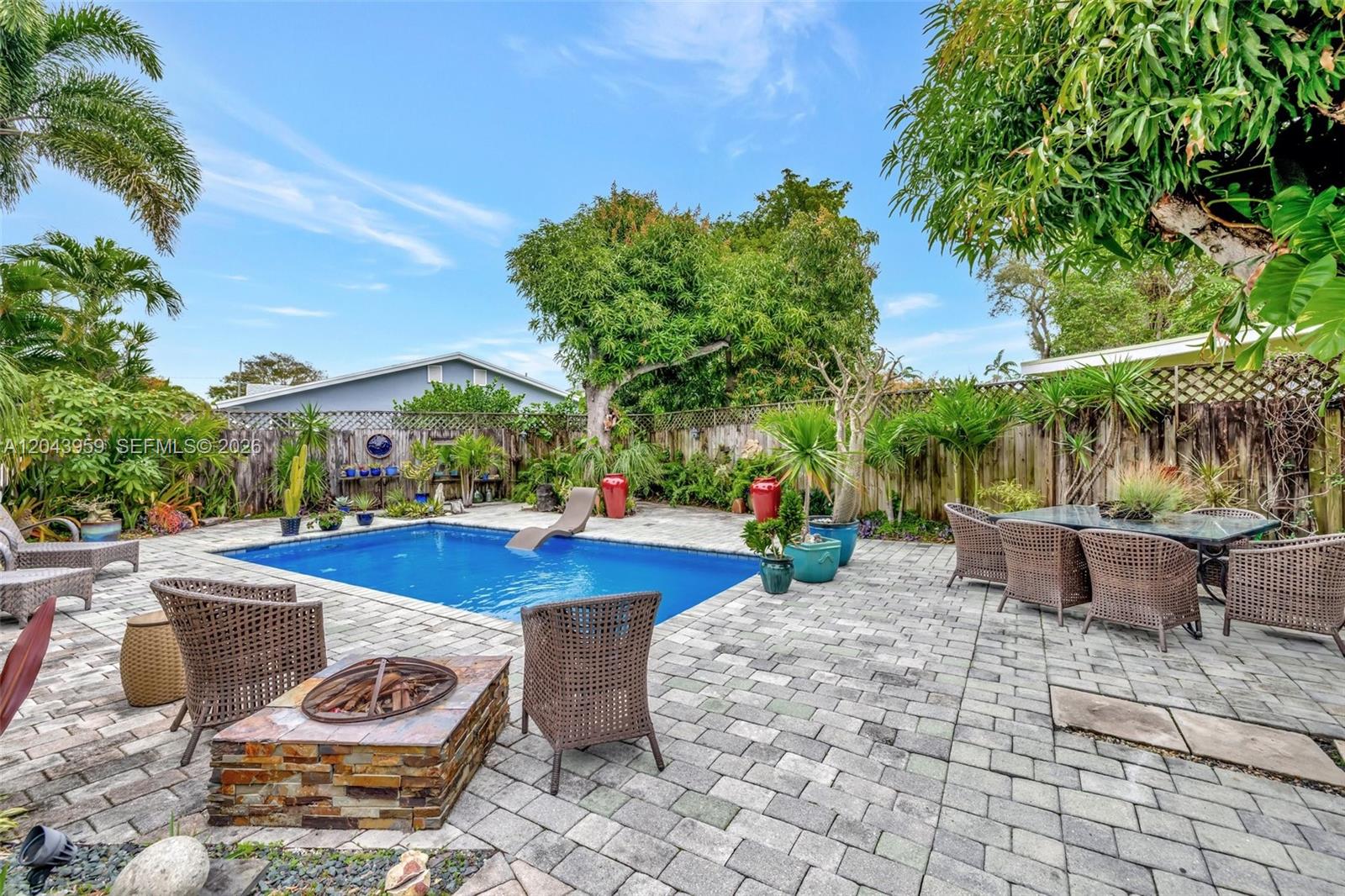 1401 NE 33rd Street
