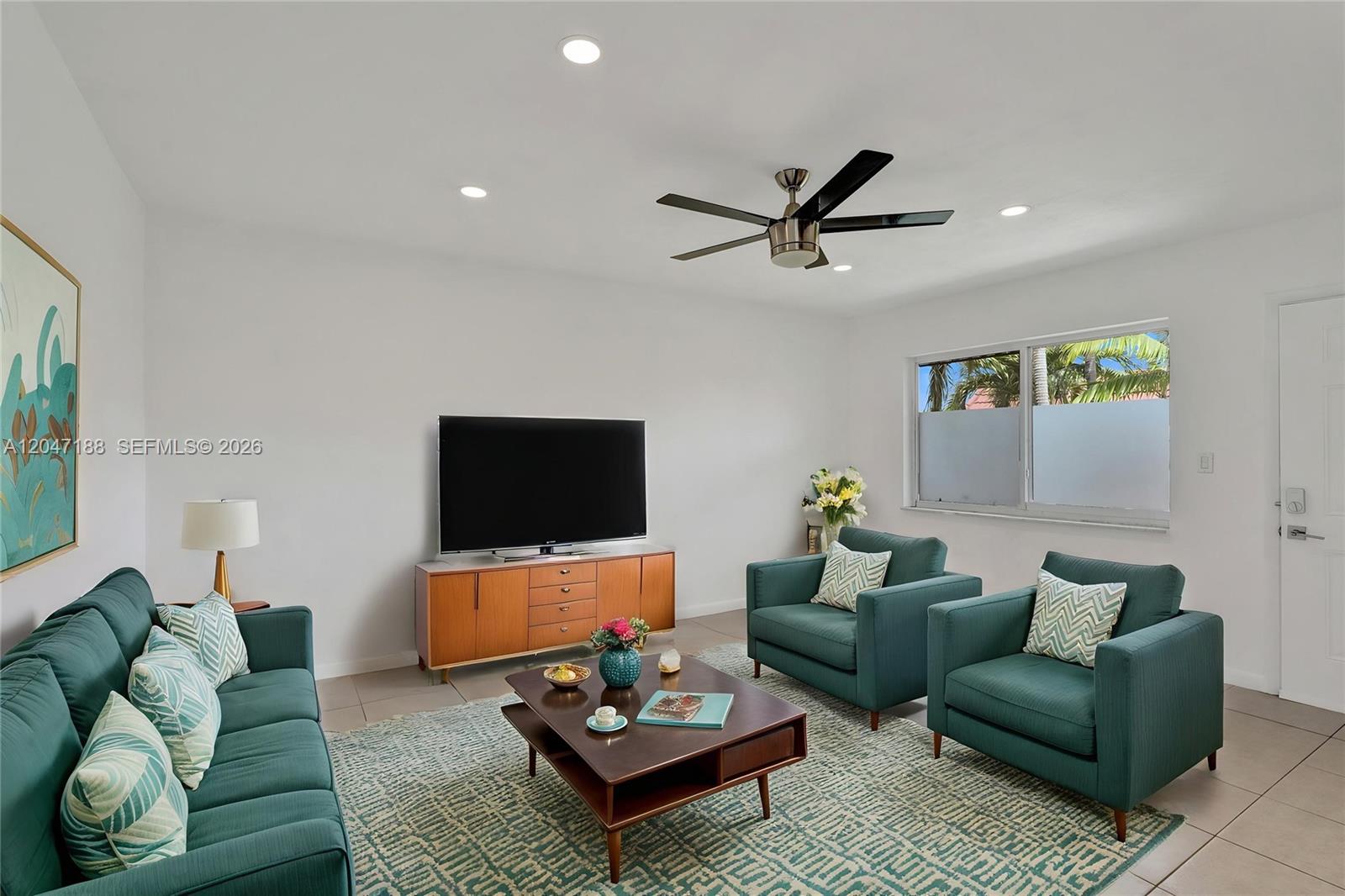 3050 NE 5th Terrace 13