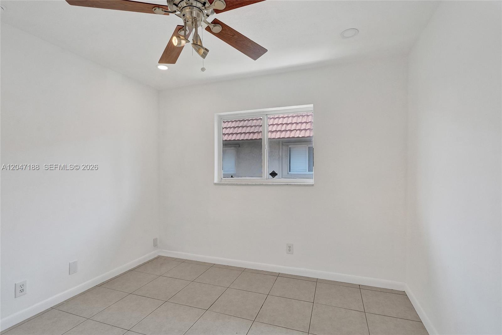3050 NE 5th Terrace 13