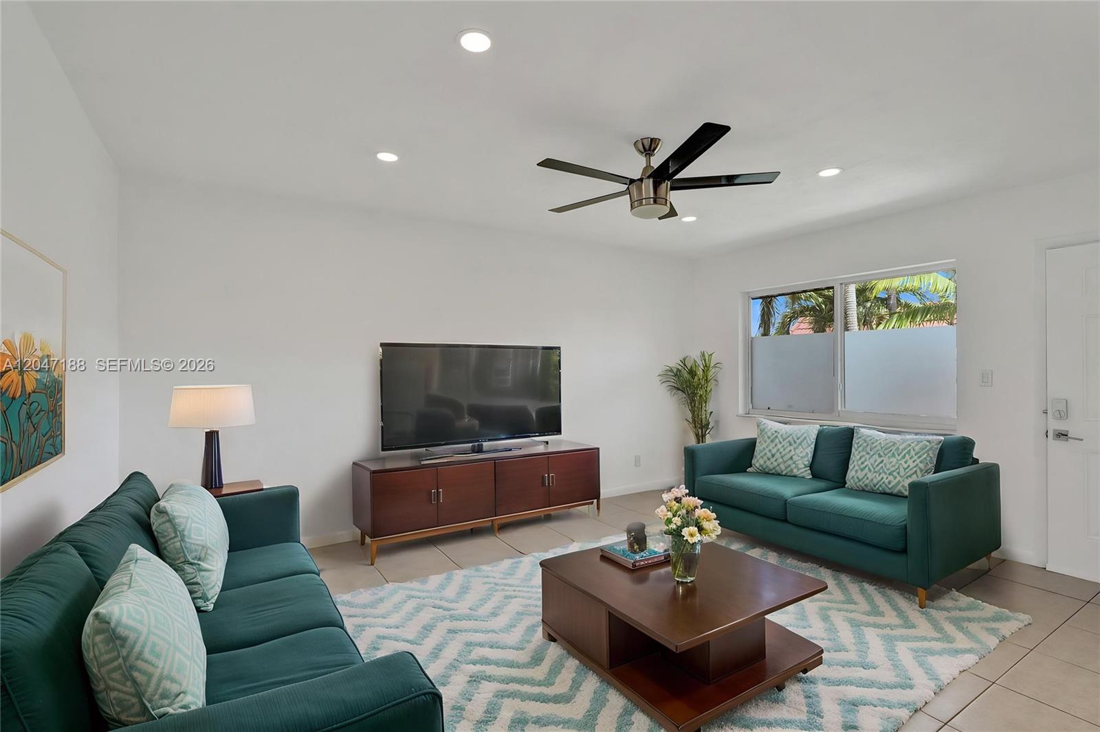 3050 NE 5th Terrace 13