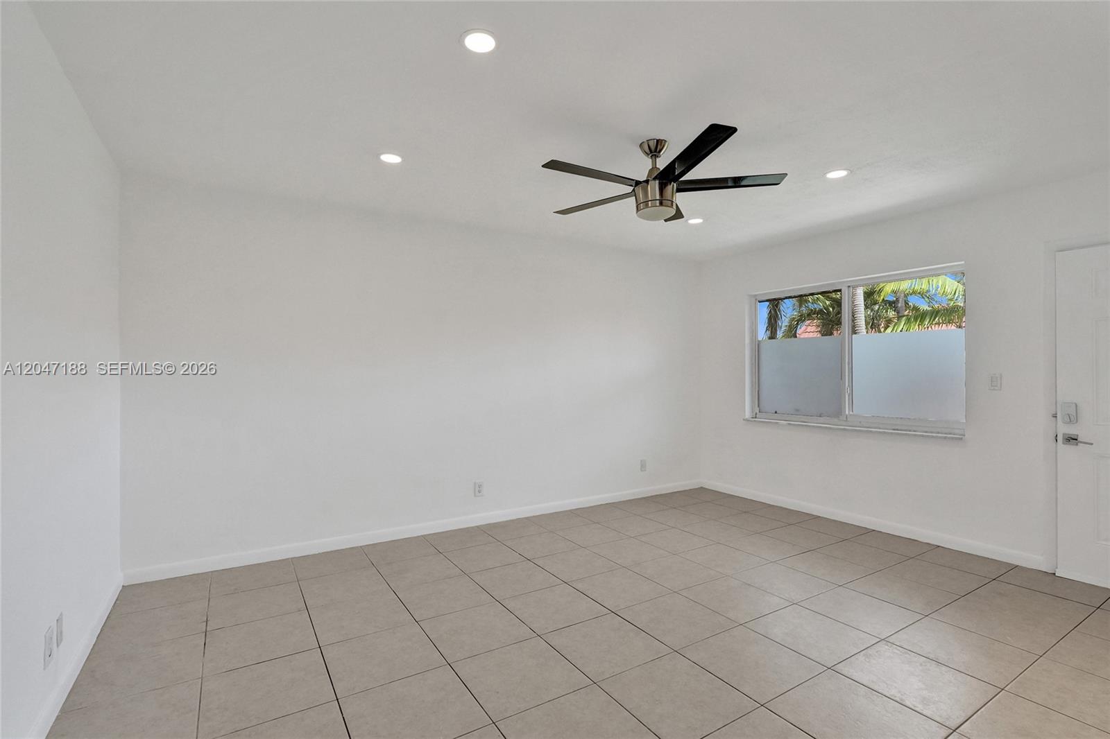 3050 NE 5th Terrace 13