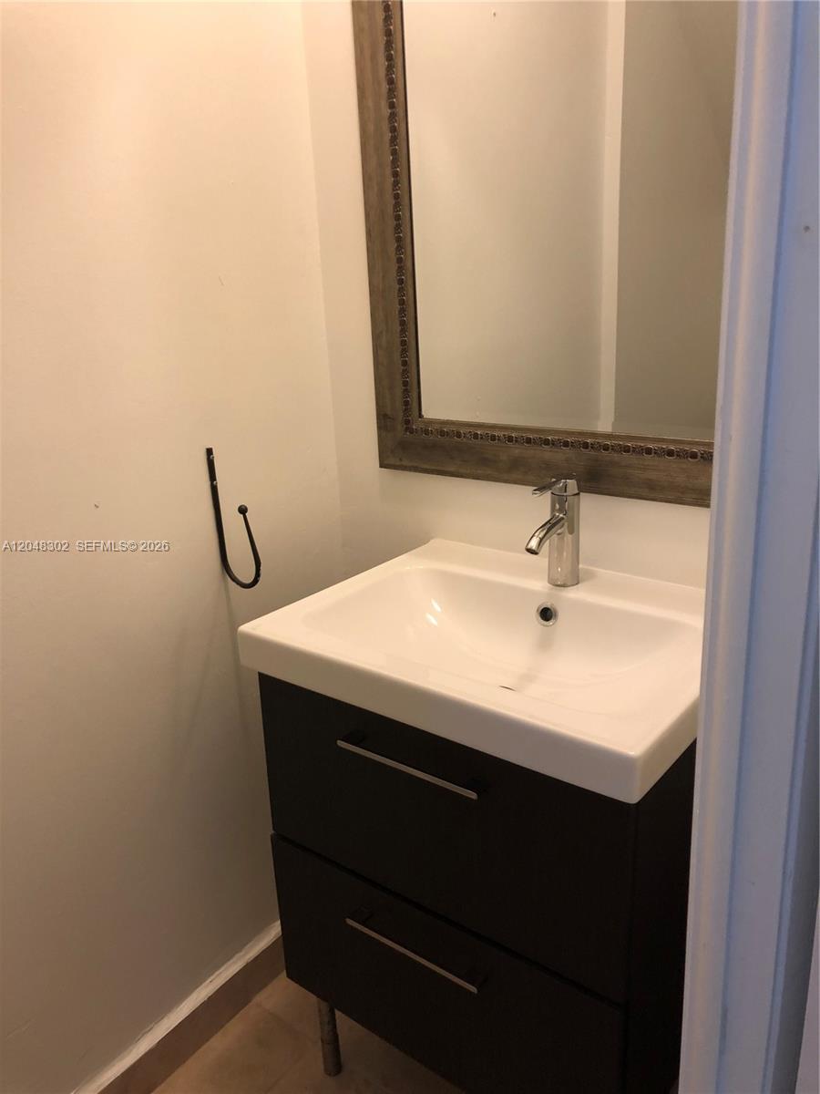 836 NW 82nd Avenue 3