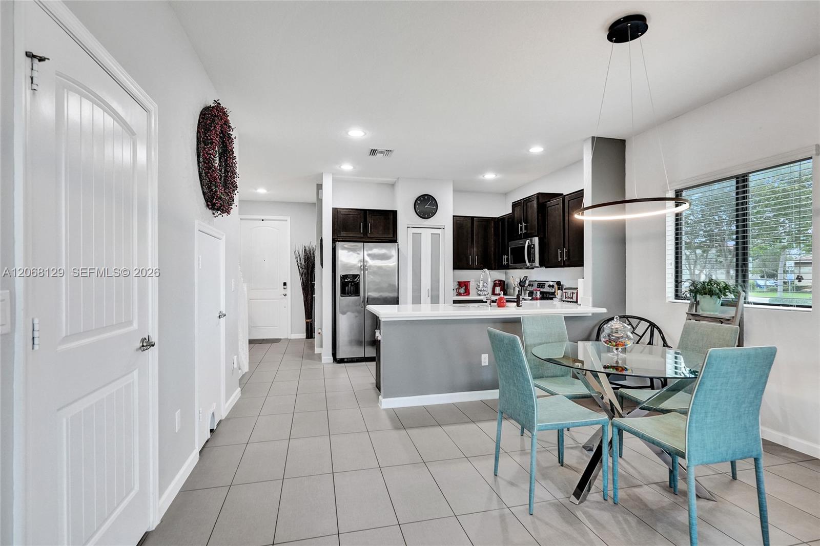 4204 N Dixie Highway 1