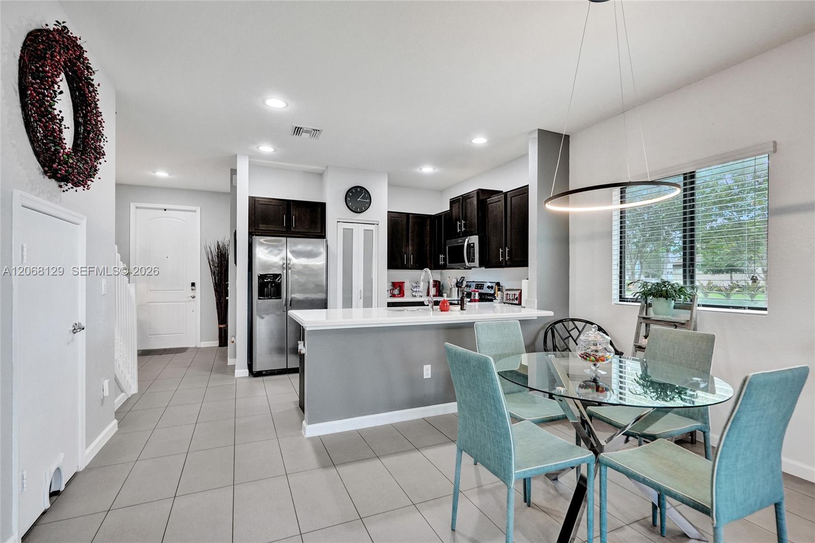 4204 N Dixie Highway 1