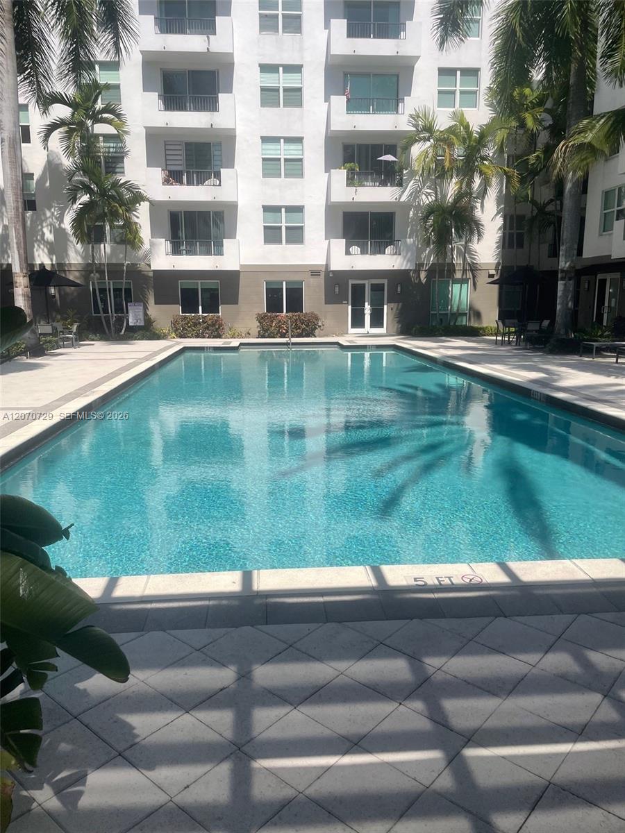2401 NE 65th Street 511
