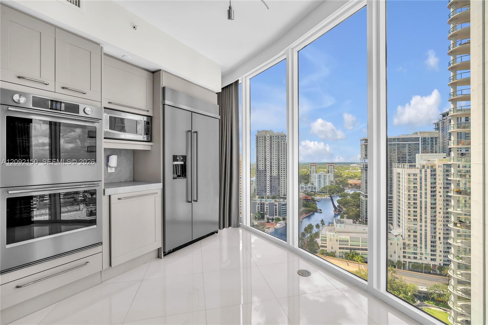 333 Las Olas Way 2807