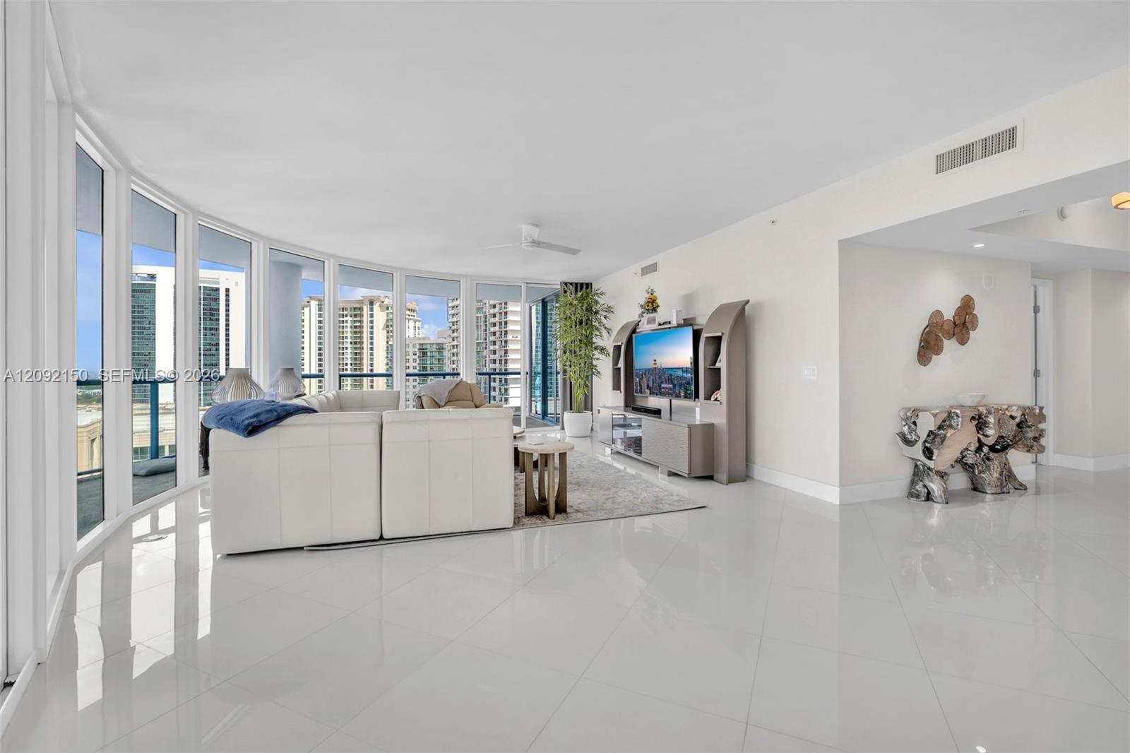 333 Las Olas Way 2807