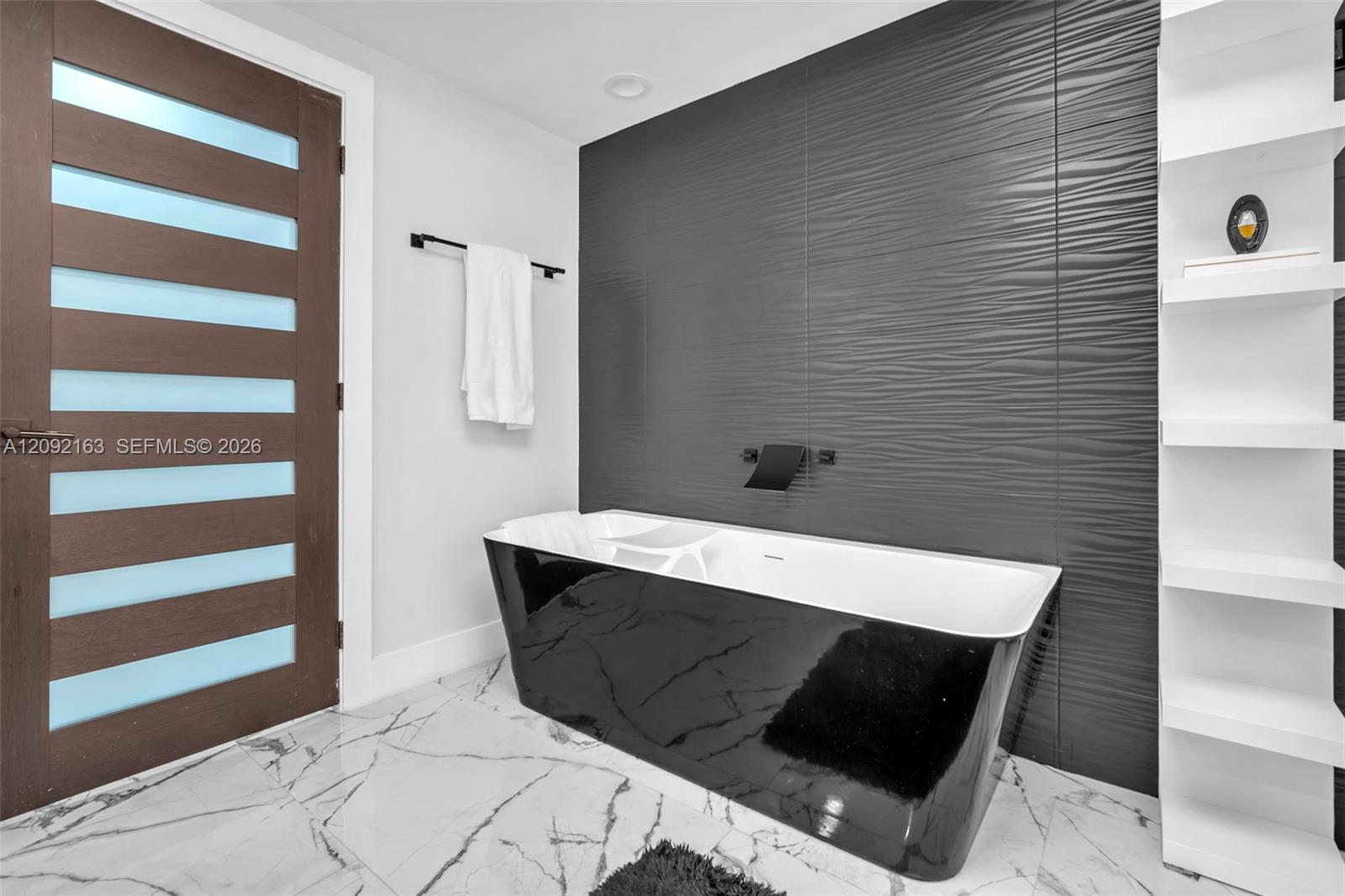 333 Las Olas Way 1207