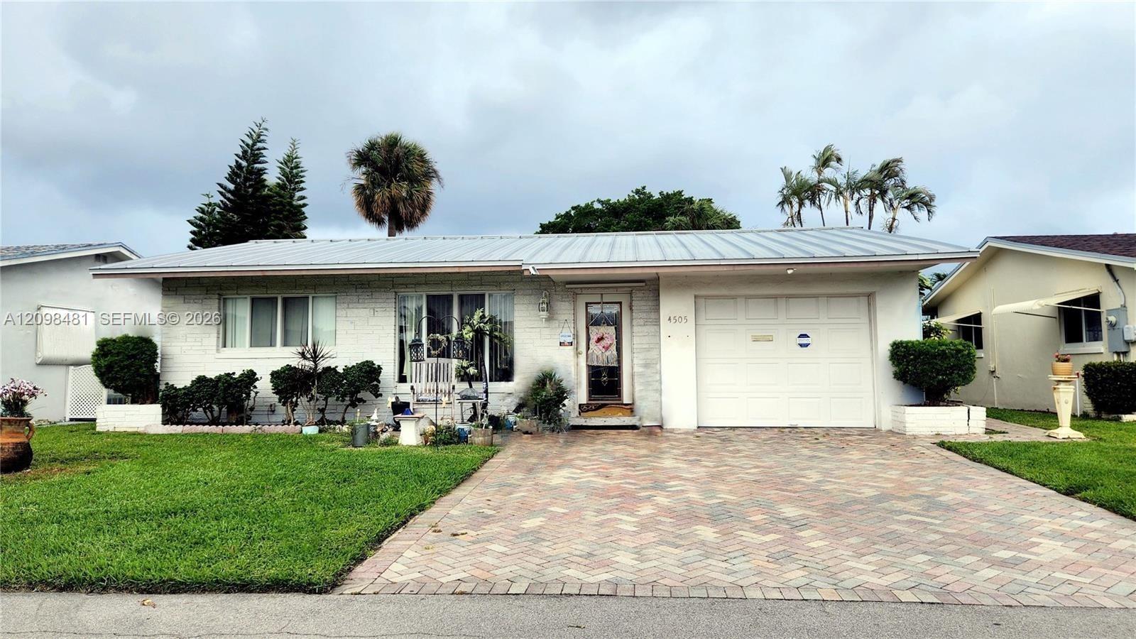 4505 NW 43rd Terrace
