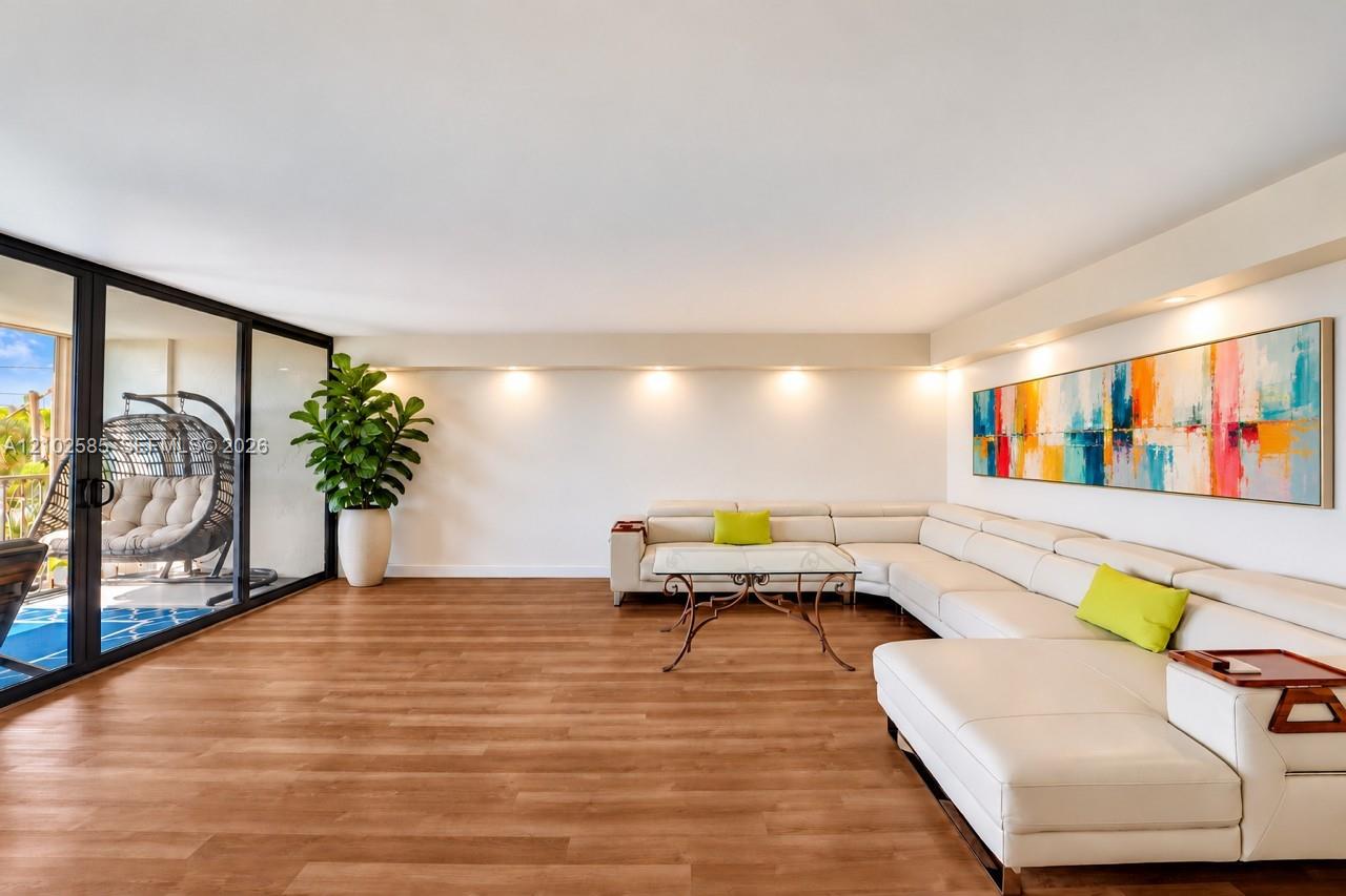 1901 N Ocean Boulevard 3B