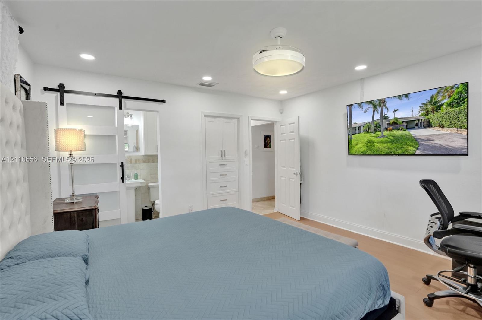 30 NE 48th Court