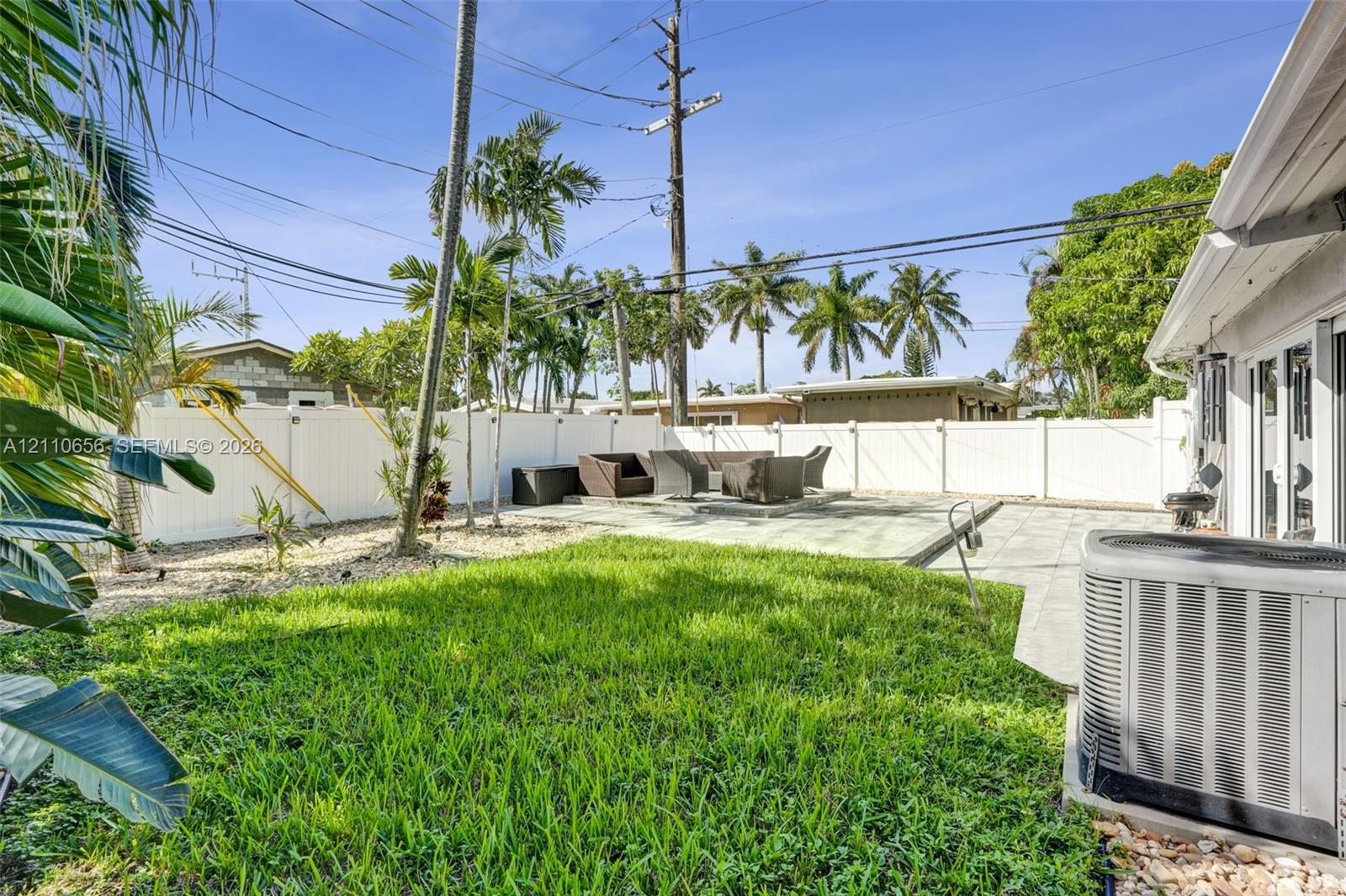 30 NE 48th Court