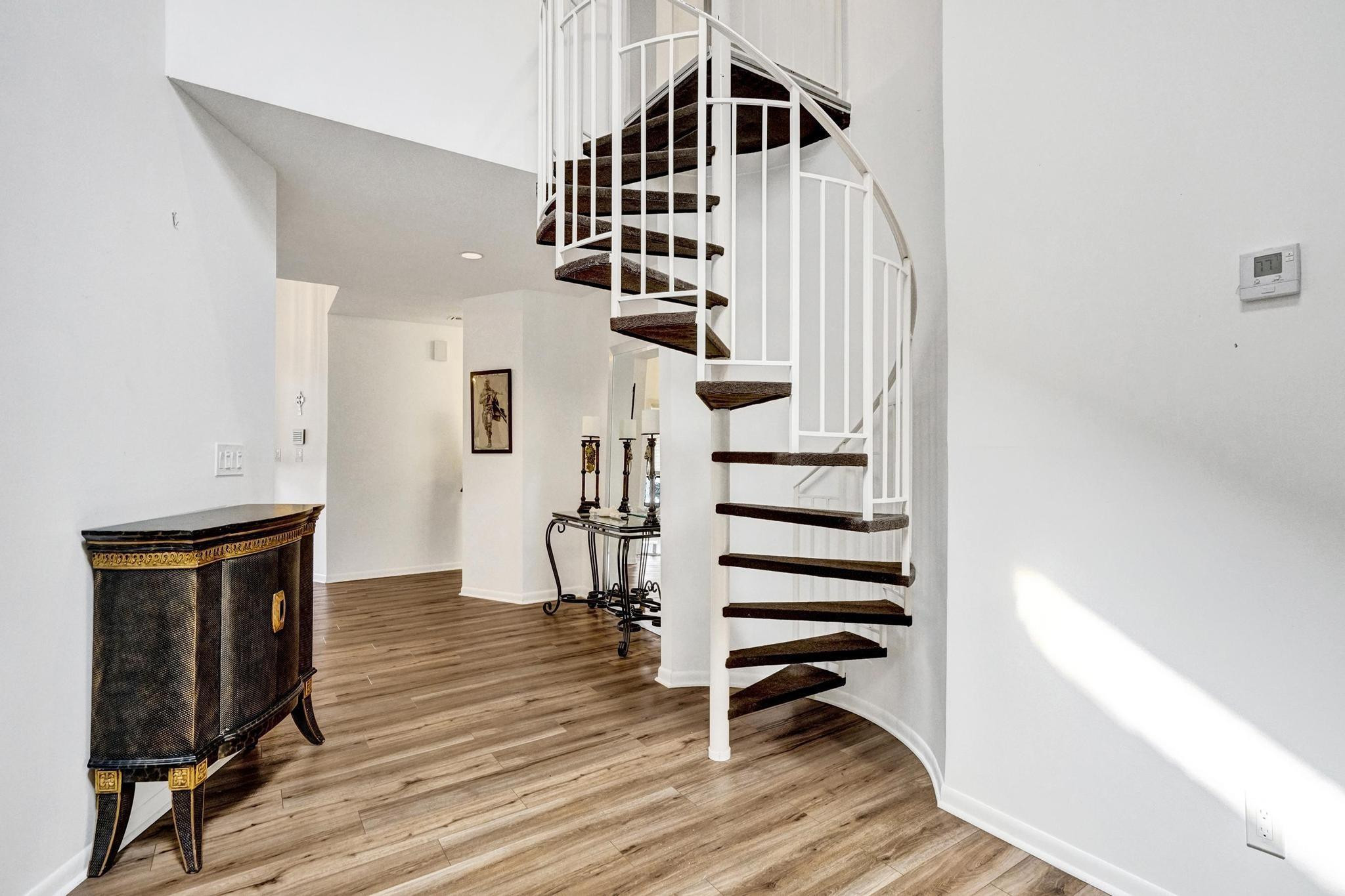 23417 Water Circle