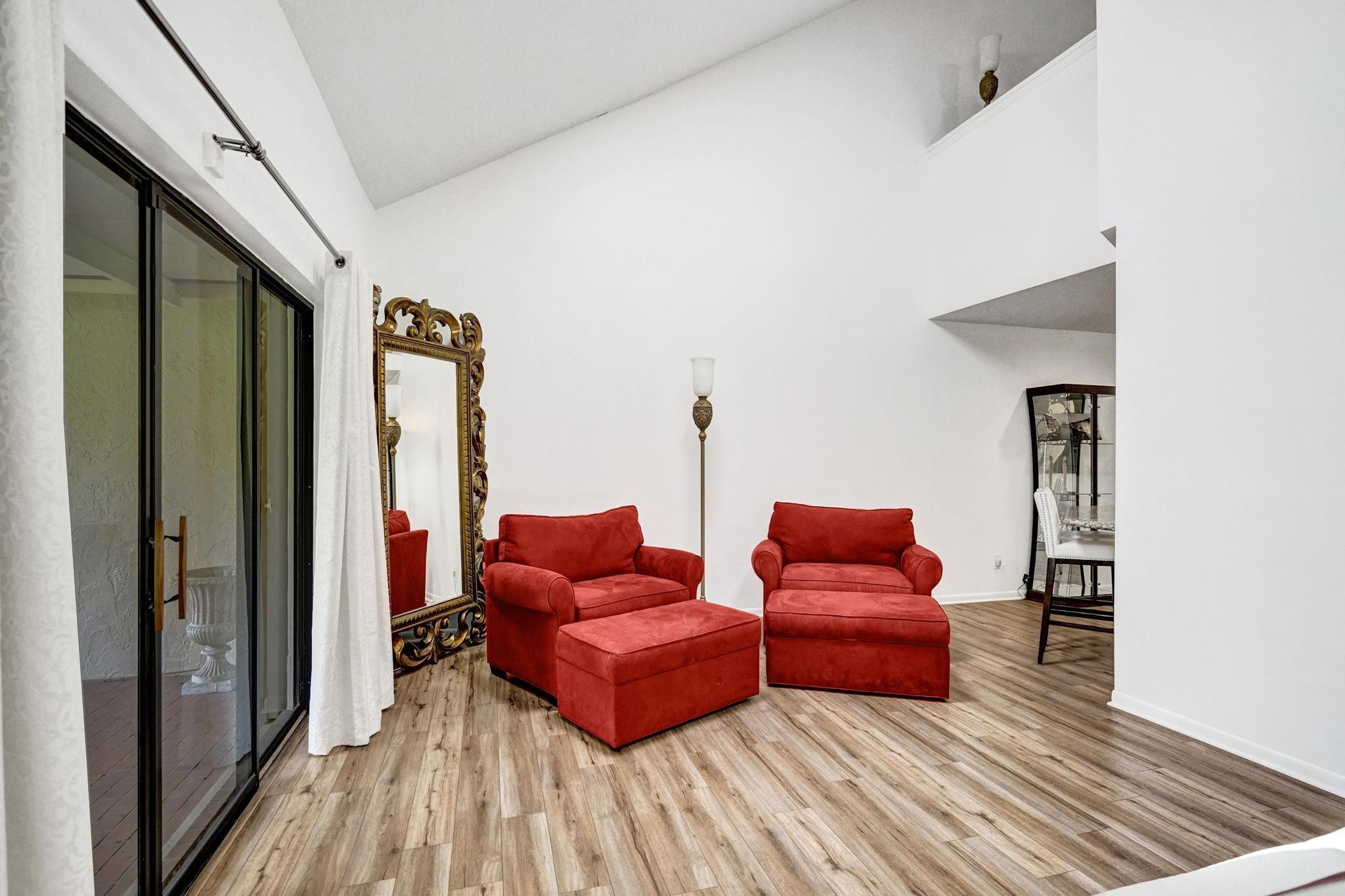 23417 Water Circle