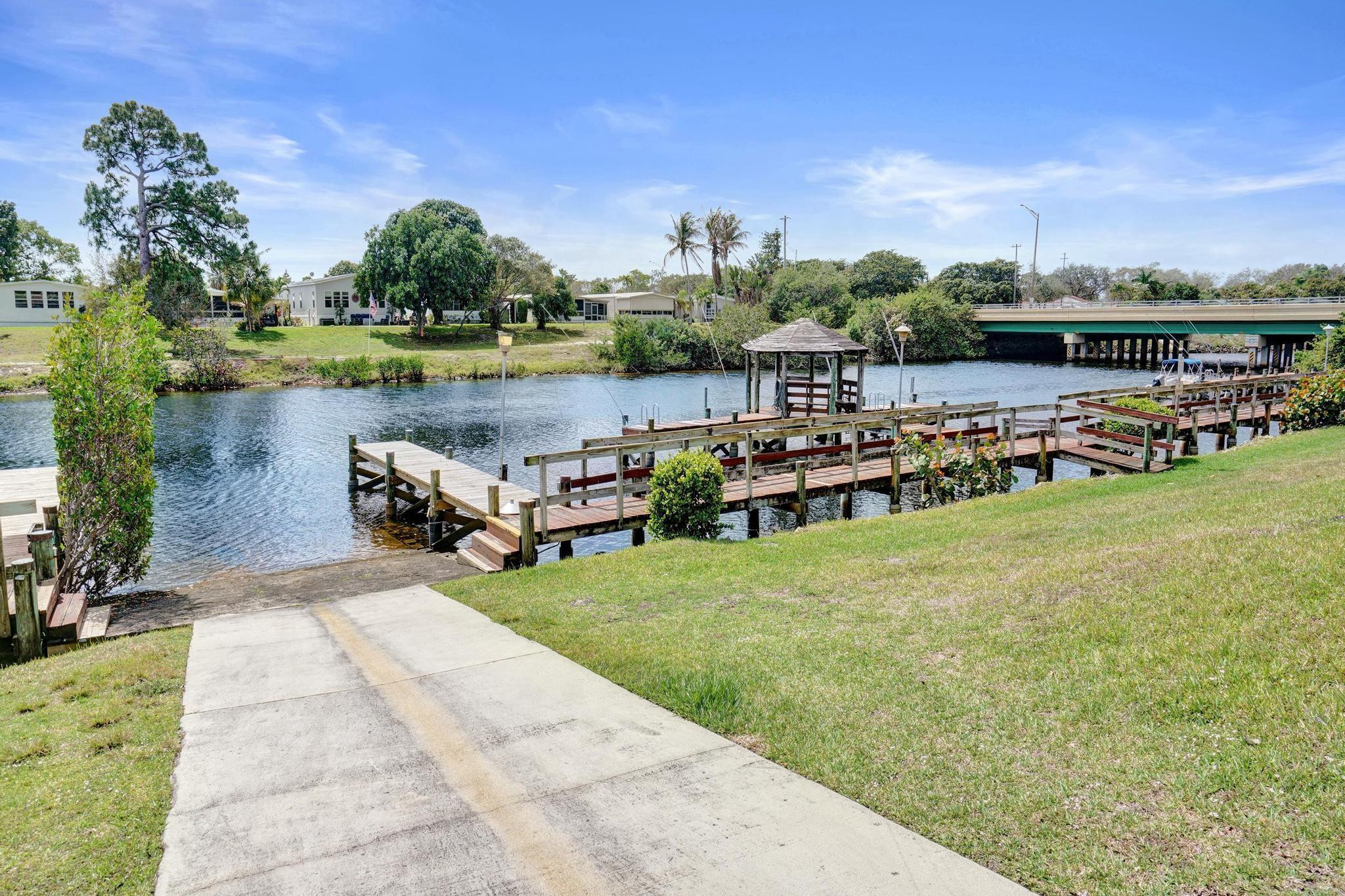 23417 Water Circle