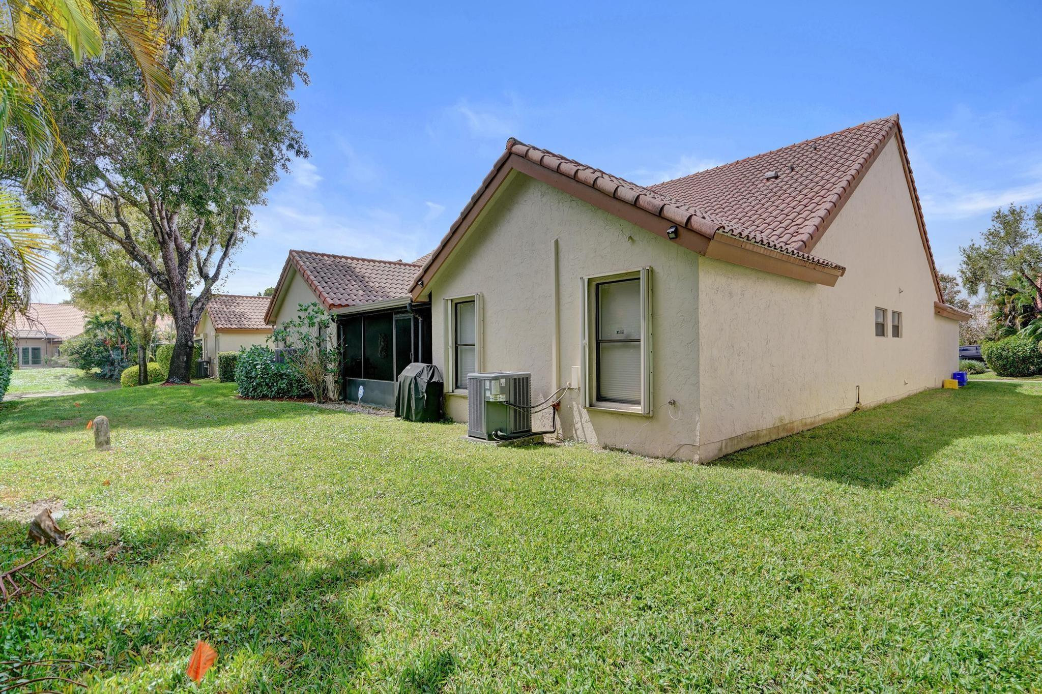 23417 Water Circle
