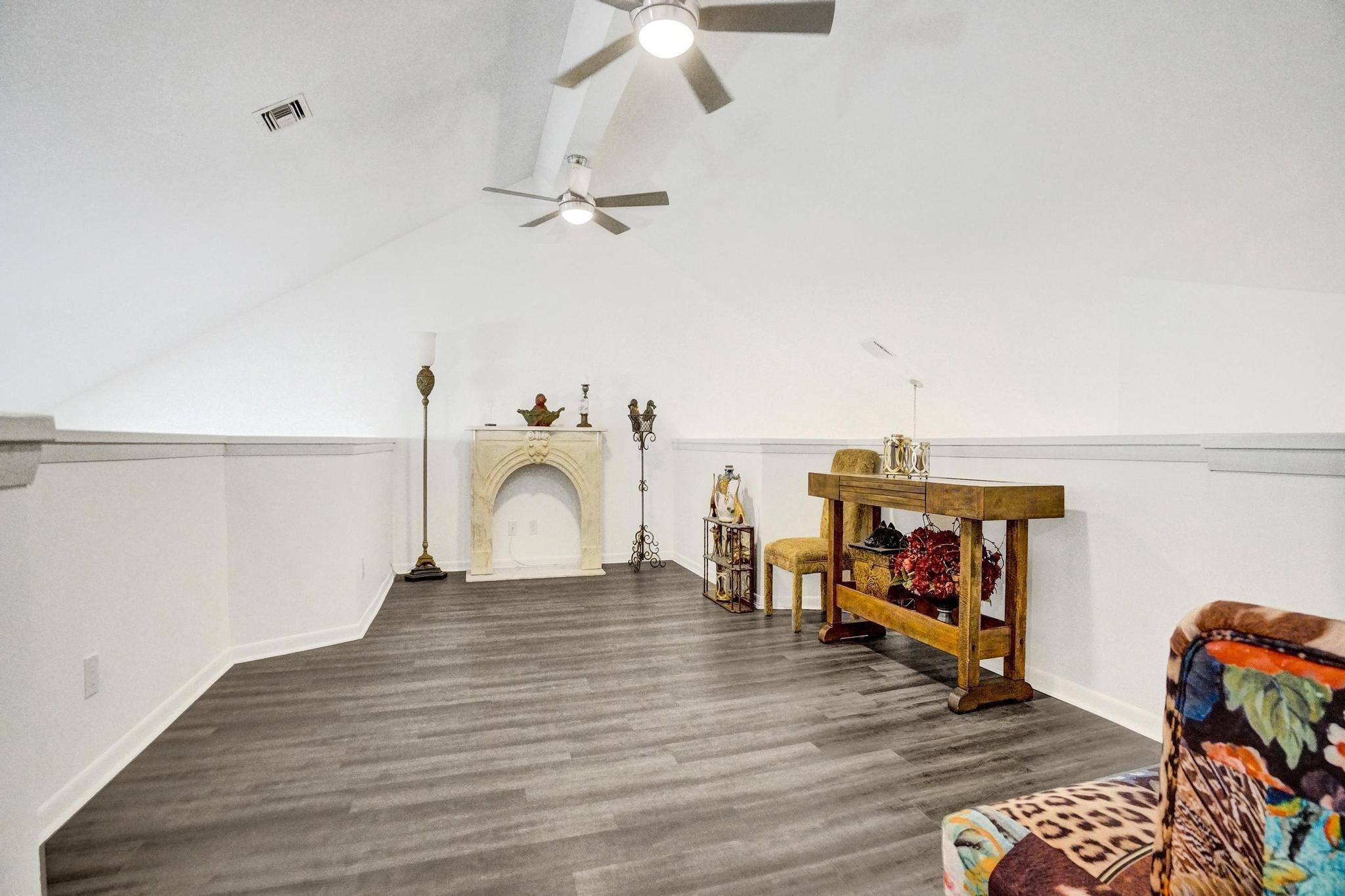 23417 Water Circle