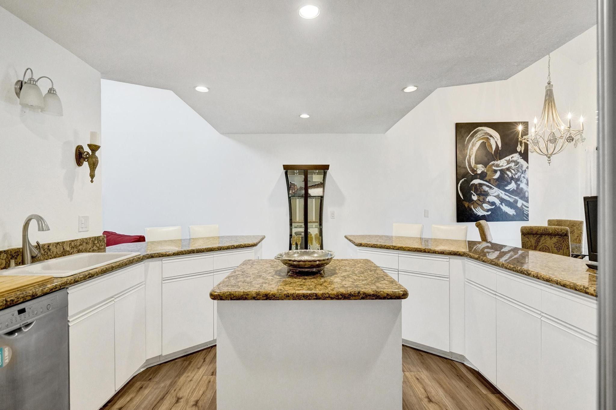 23417 Water Circle