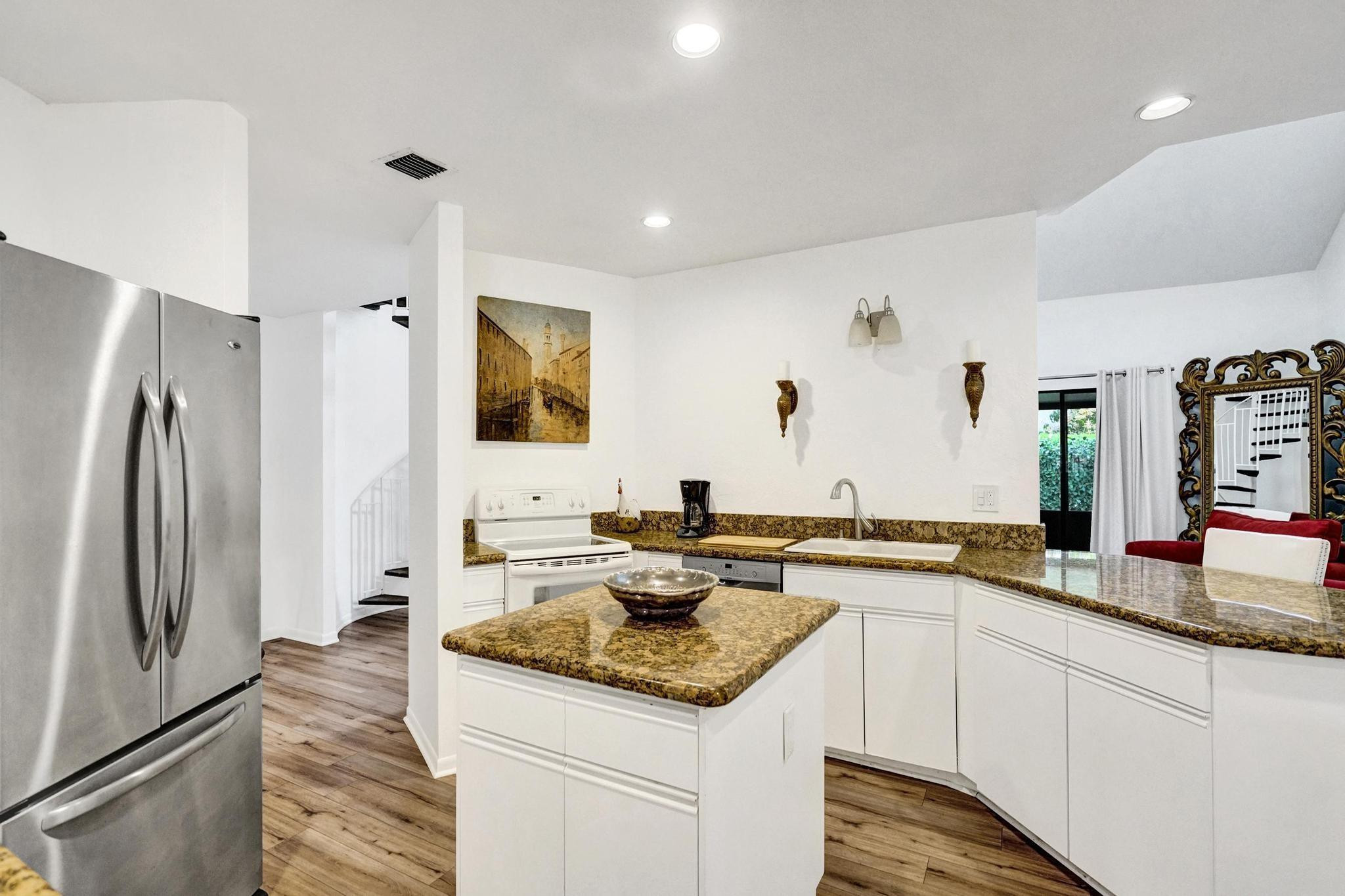 23417 Water Circle
