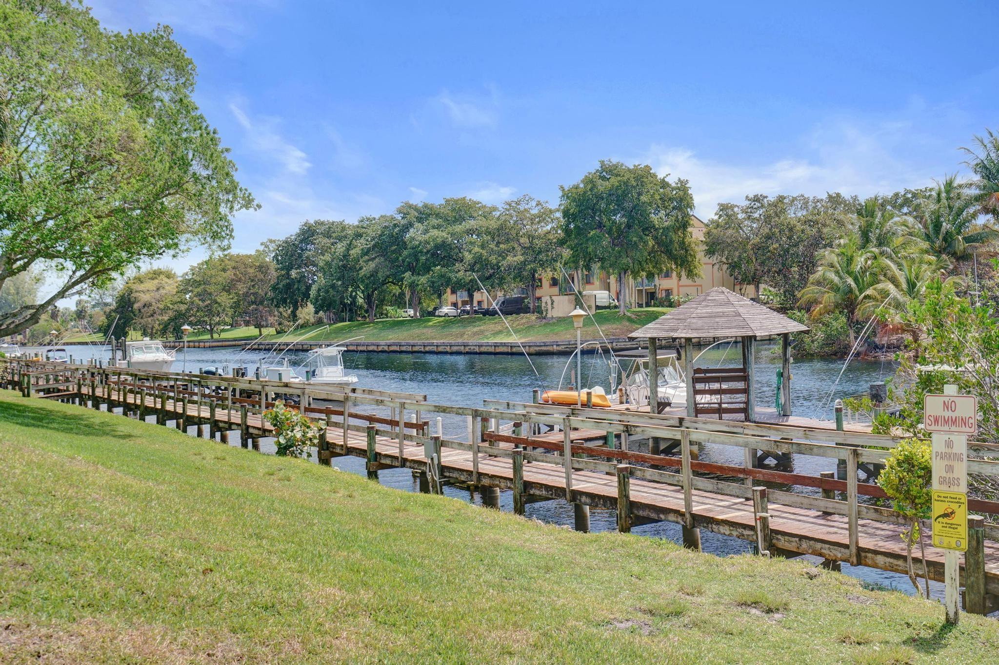 23417 Water Circle