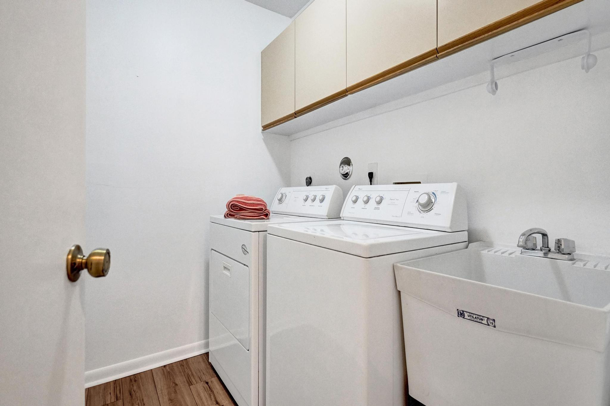 23417 Water Circle