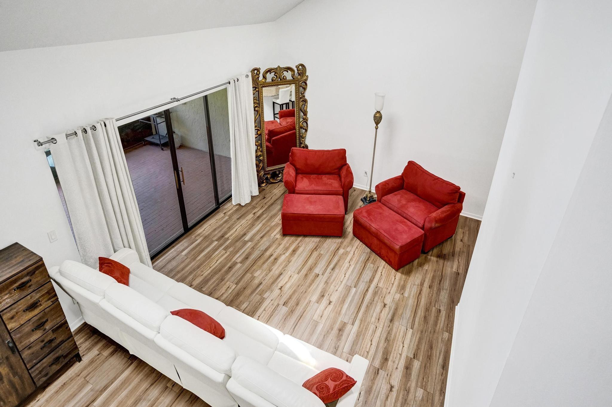 23417 Water Circle