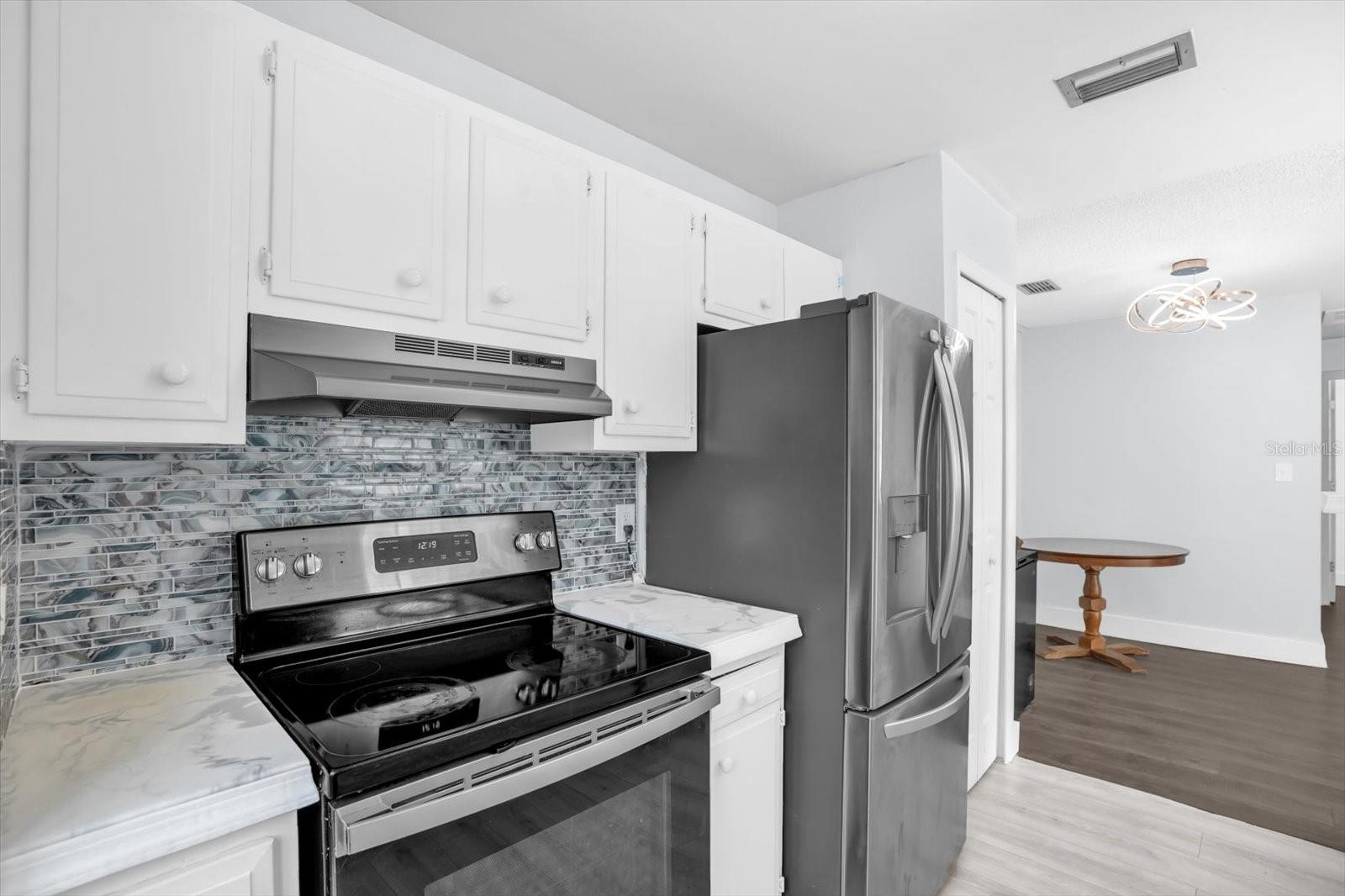 1121 SPRING MEADOW DR #11221