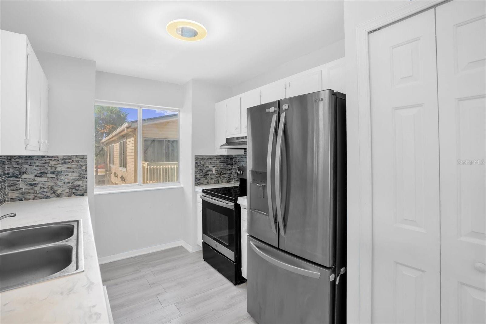 1121 SPRING MEADOW DR #11221