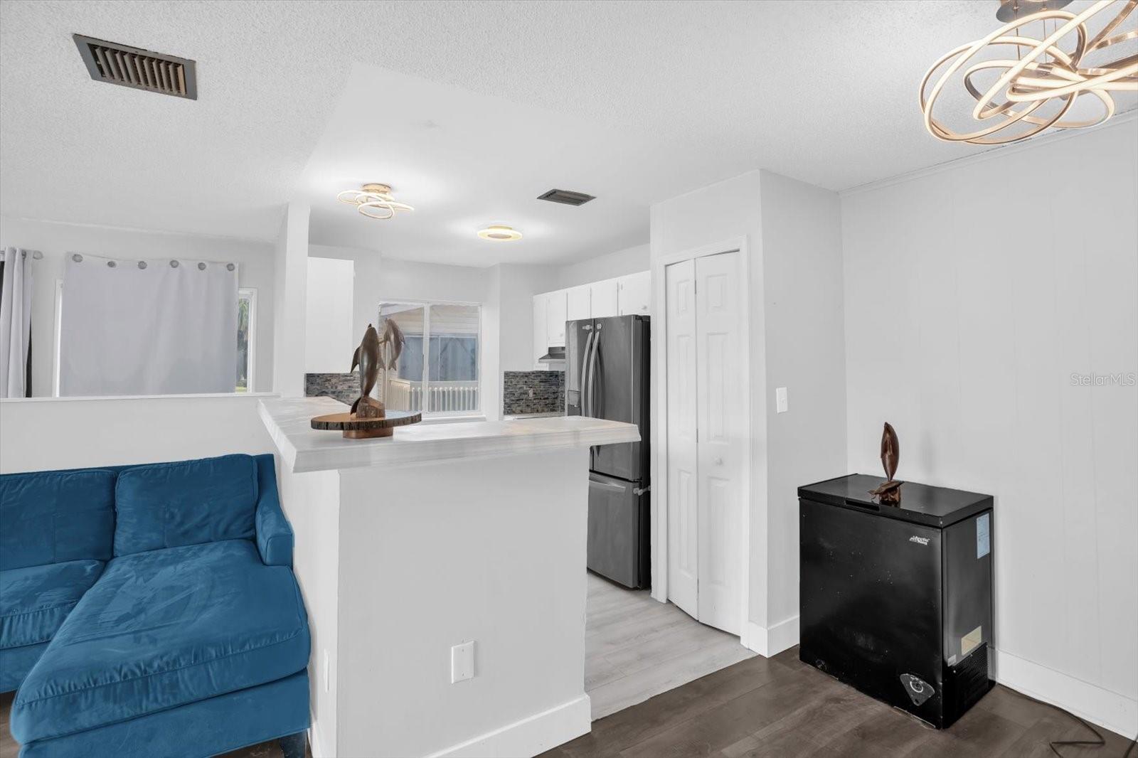 1121 SPRING MEADOW DR #11221