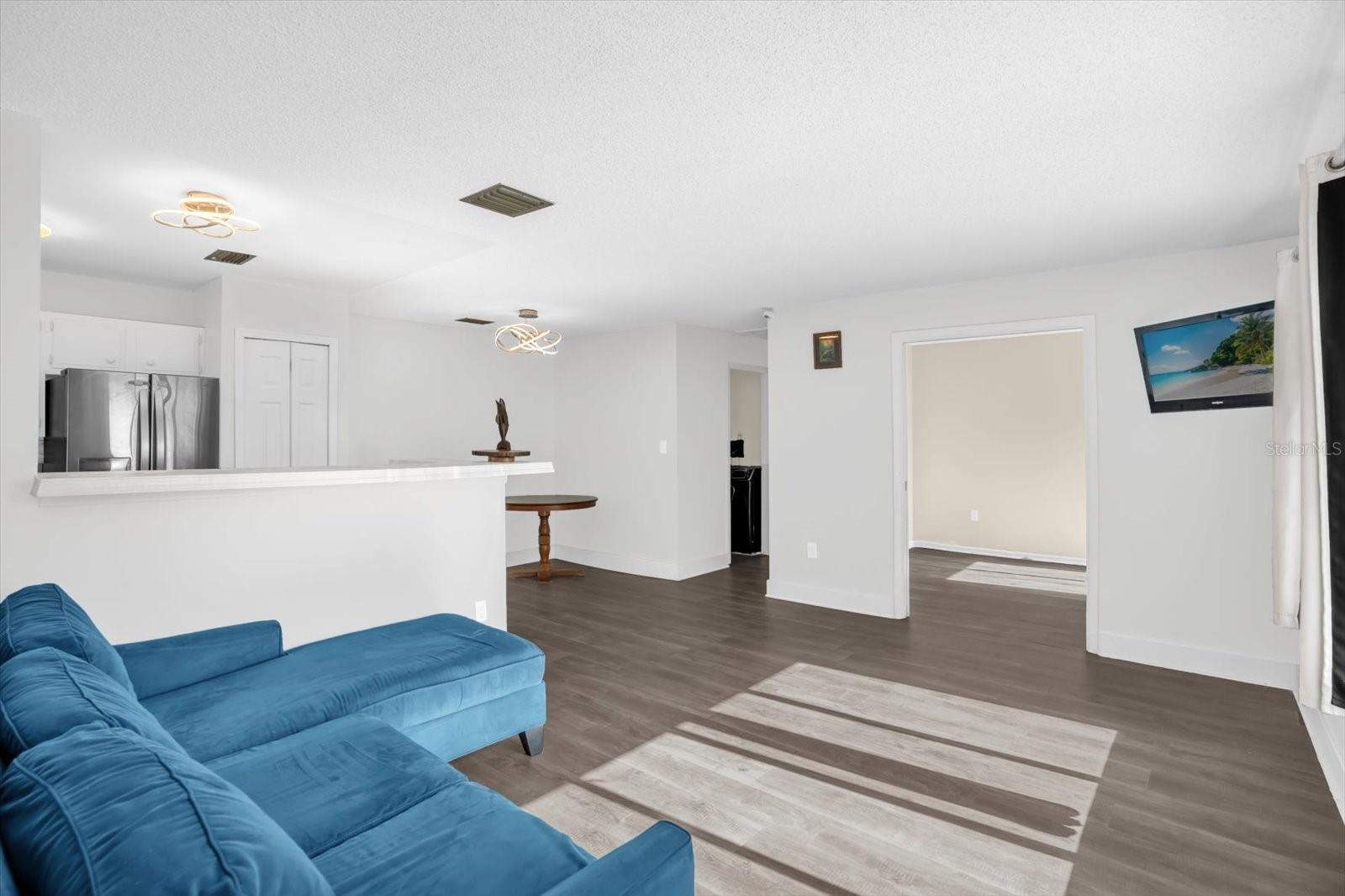 1121 SPRING MEADOW DR #11221