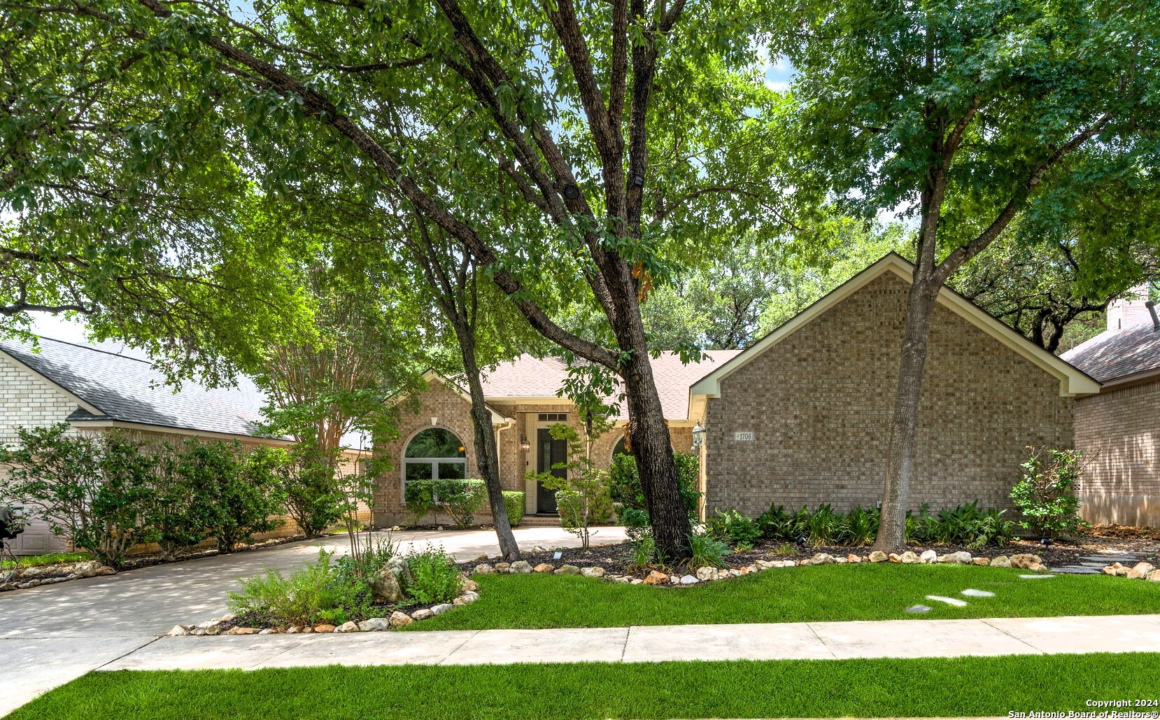 1706 ASPEN RDG