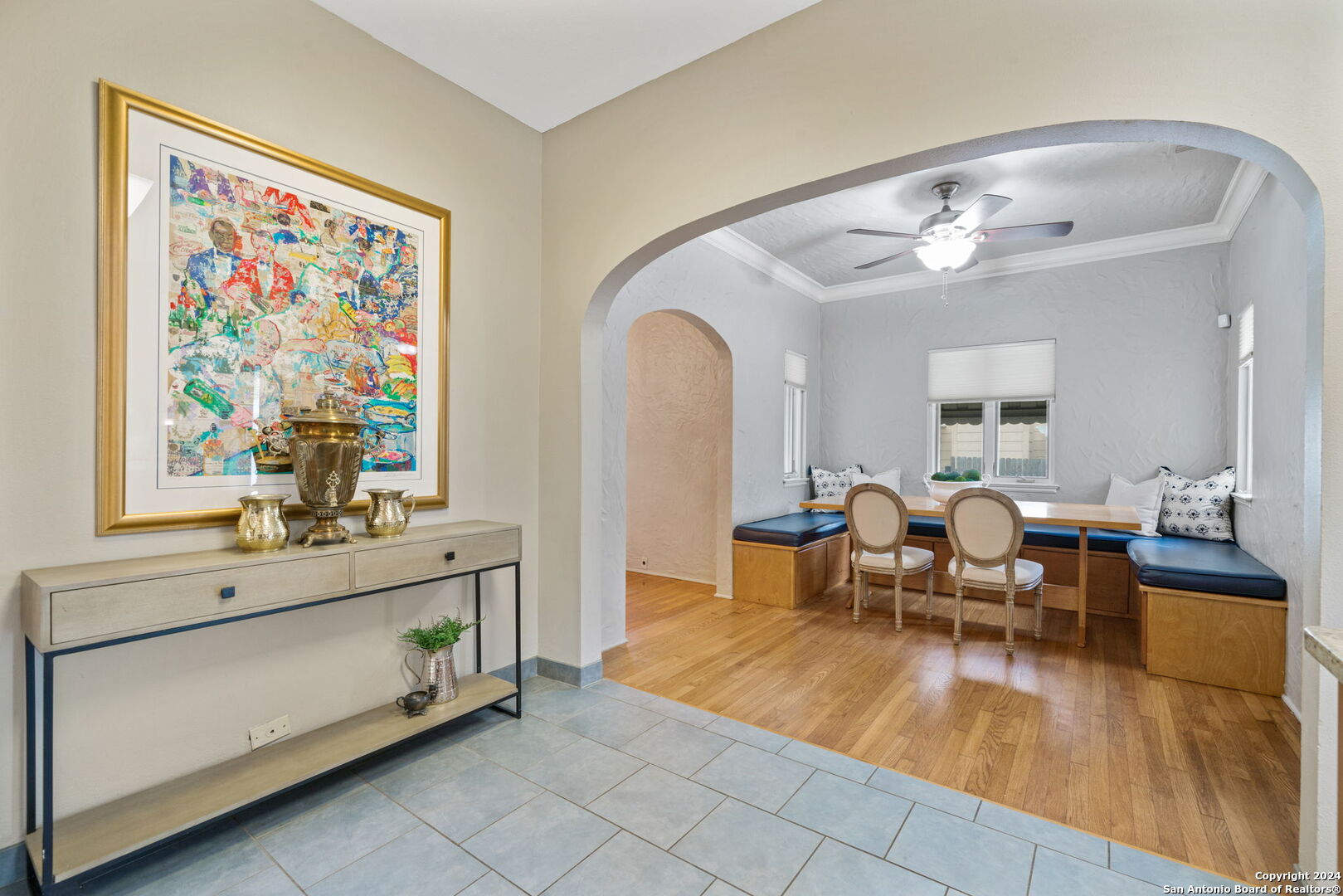 105 CLOVERLEAF AVE