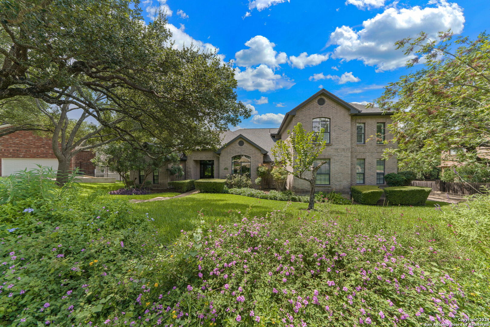 11 INWOOD MANOR