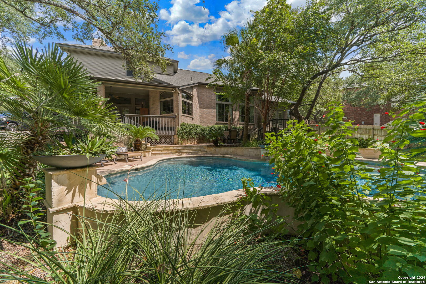 11 INWOOD MANOR